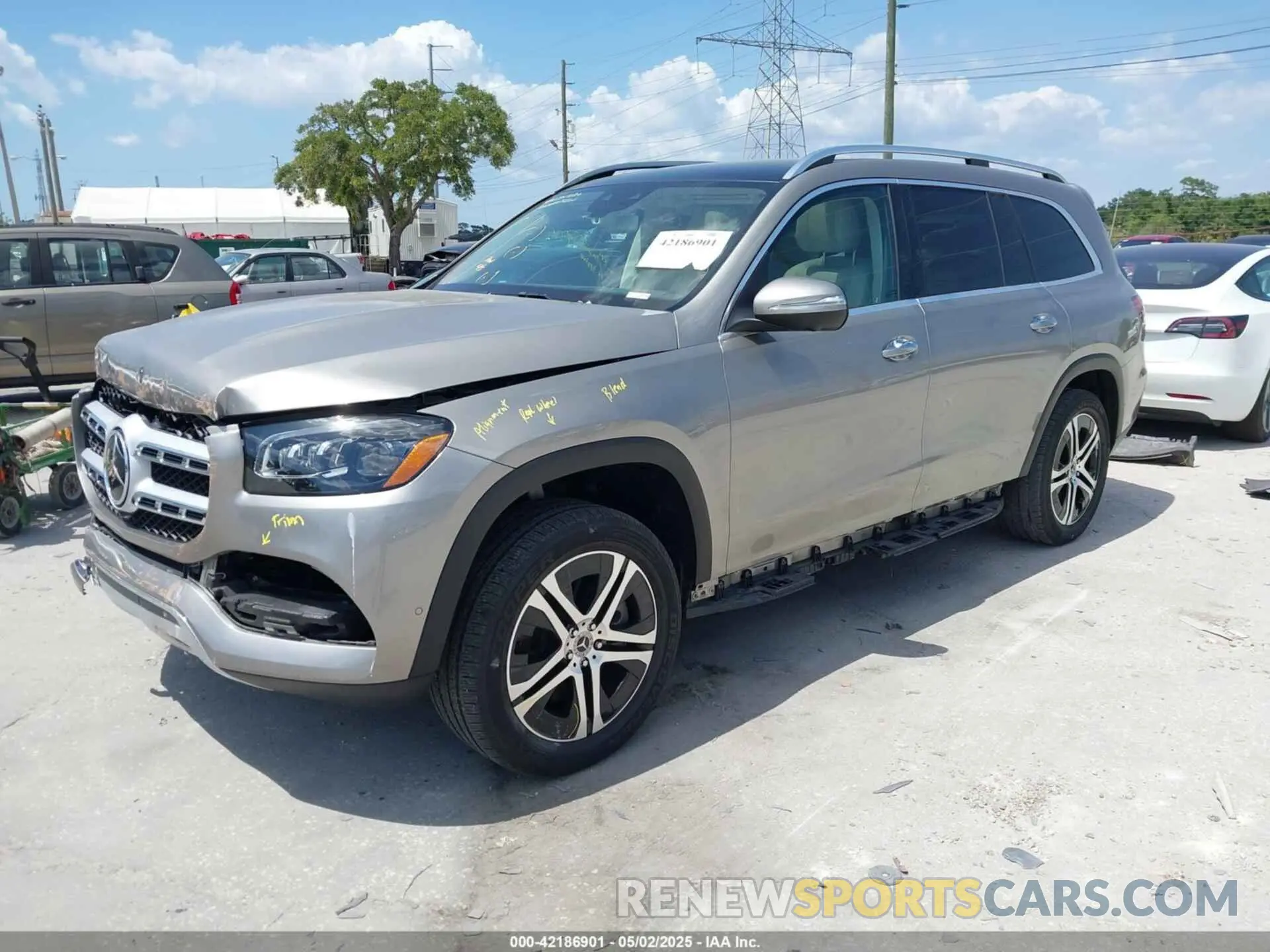 2 Photograph of a damaged car 4JGFF5KE7LA216047 MERCEDES-BENZ GLS 450 2020