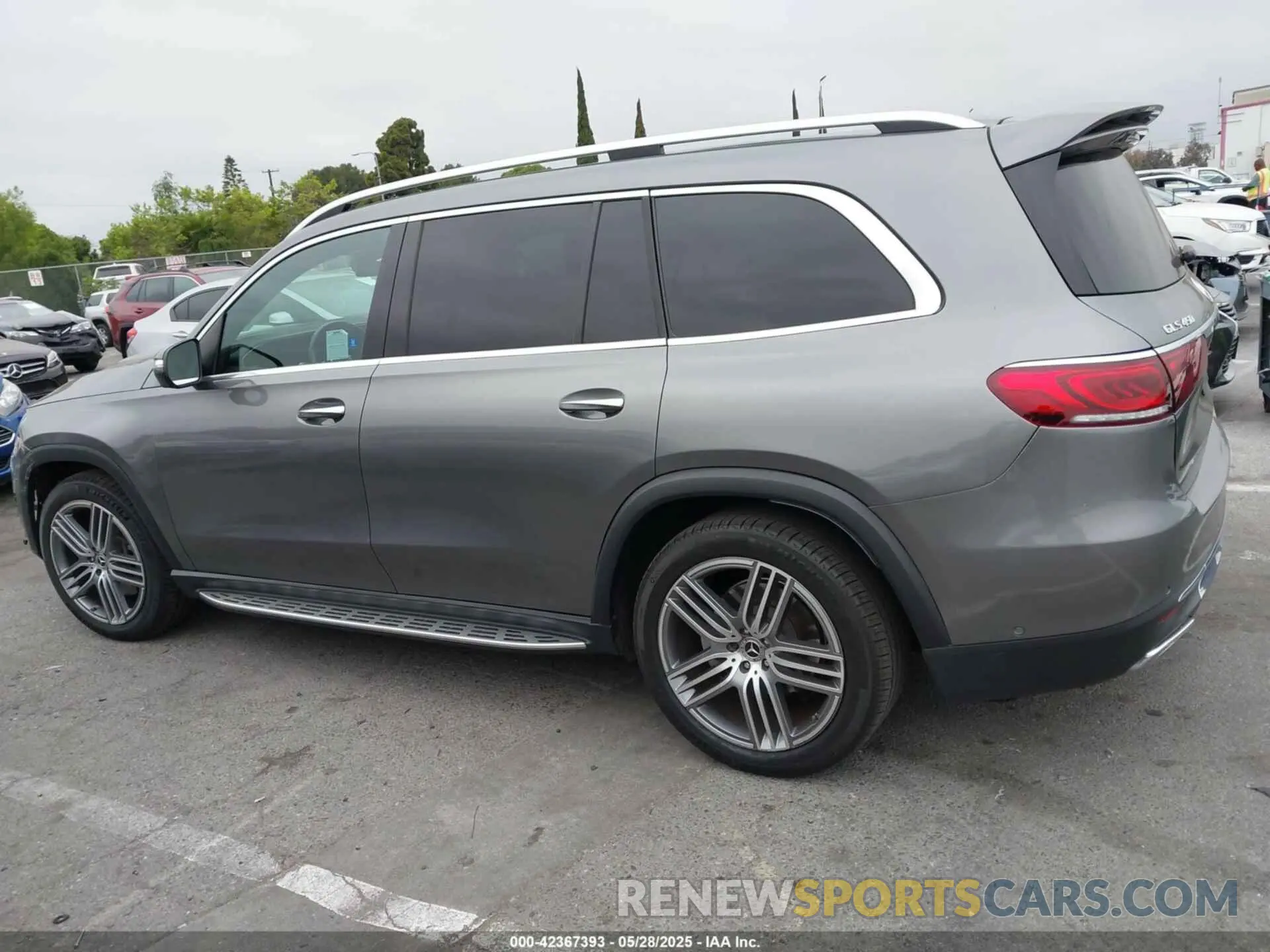 15 Photograph of a damaged car 4JGFF5KE9LA282289 MERCEDES-BENZ GLS 450 2020
