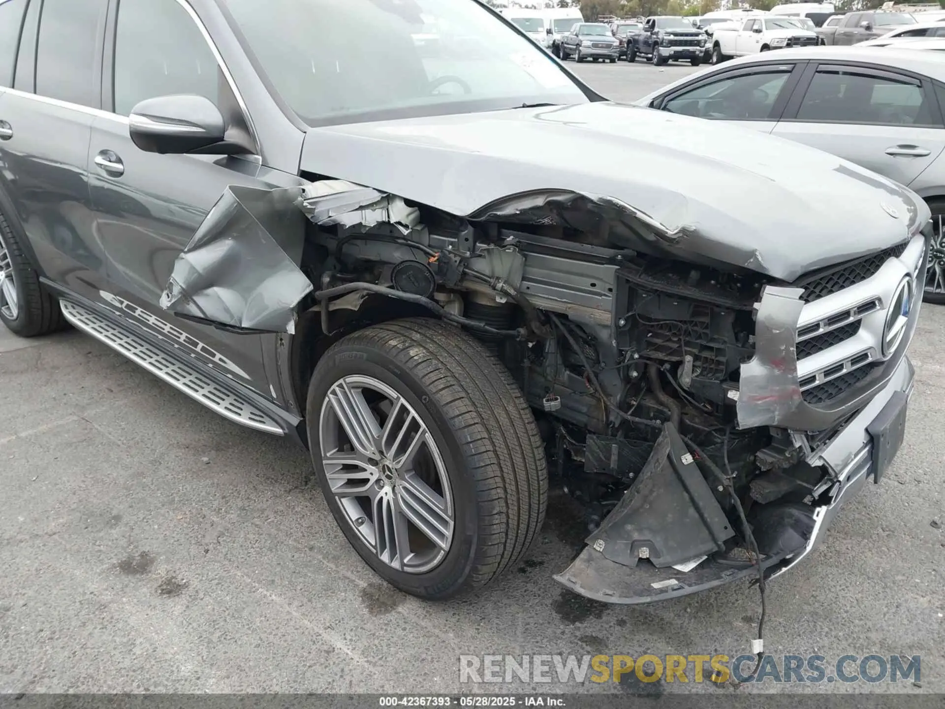 6 Photograph of a damaged car 4JGFF5KE9LA282289 MERCEDES-BENZ GLS 450 2020