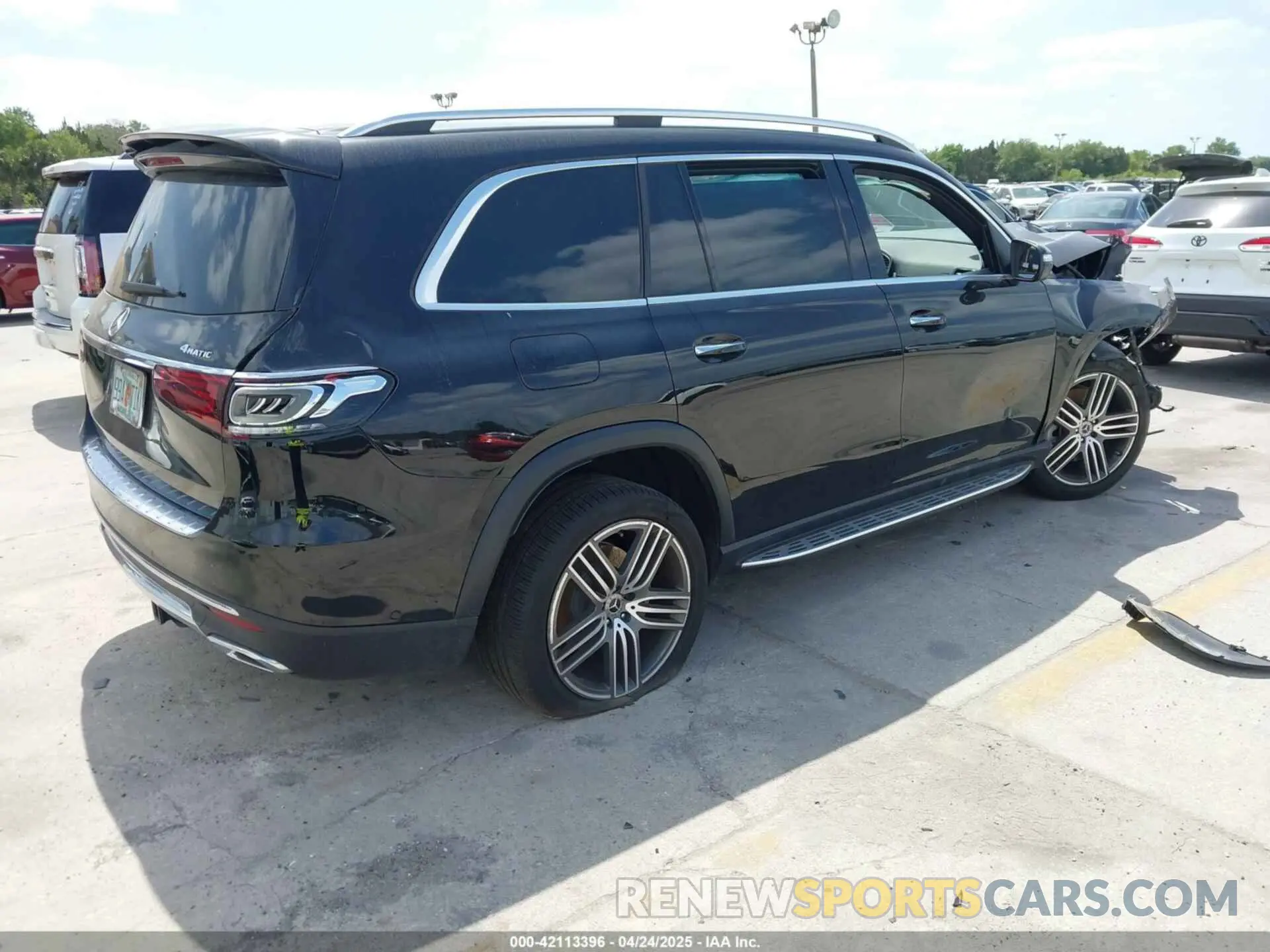 4 Photograph of a damaged car 4JGFF5KE5MA469689 MERCEDES-BENZ GLS 450 2021