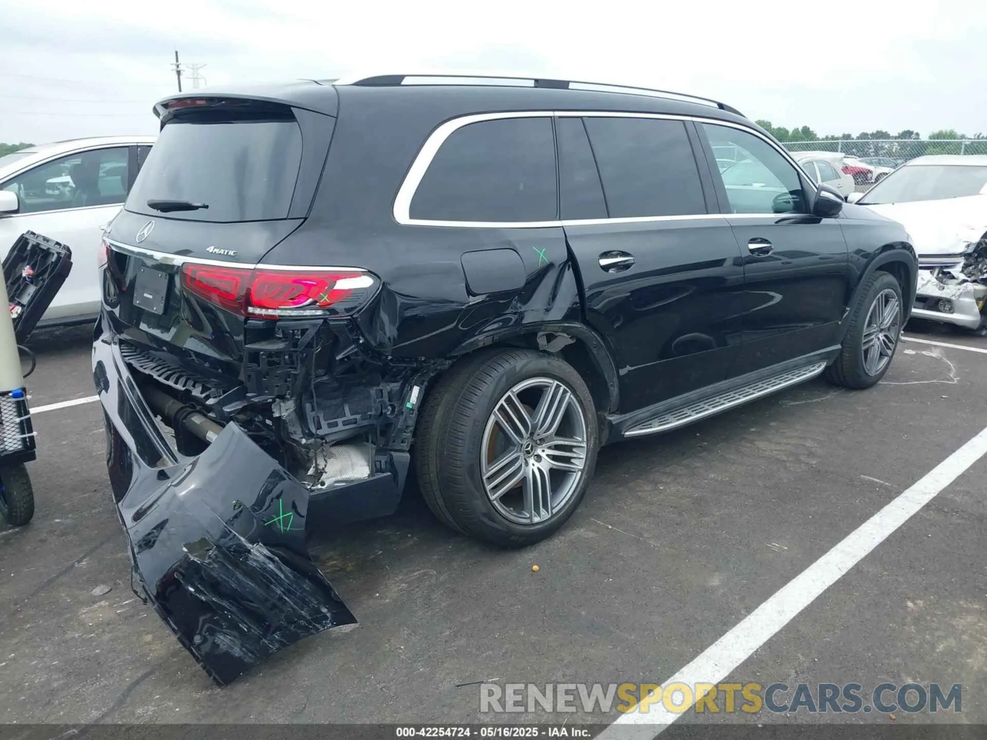 4 Photograph of a damaged car 4JGFF5KE7MA424253 MERCEDES-BENZ GLS 450 2021