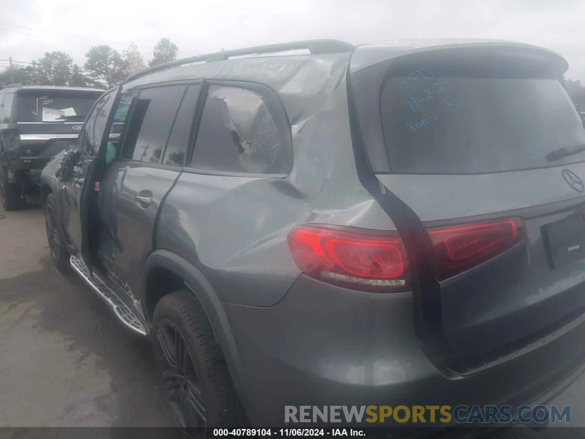 6 Photograph of a damaged car 4JGFF5KE0NA599445 MERCEDES-BENZ GLS 450 2022
