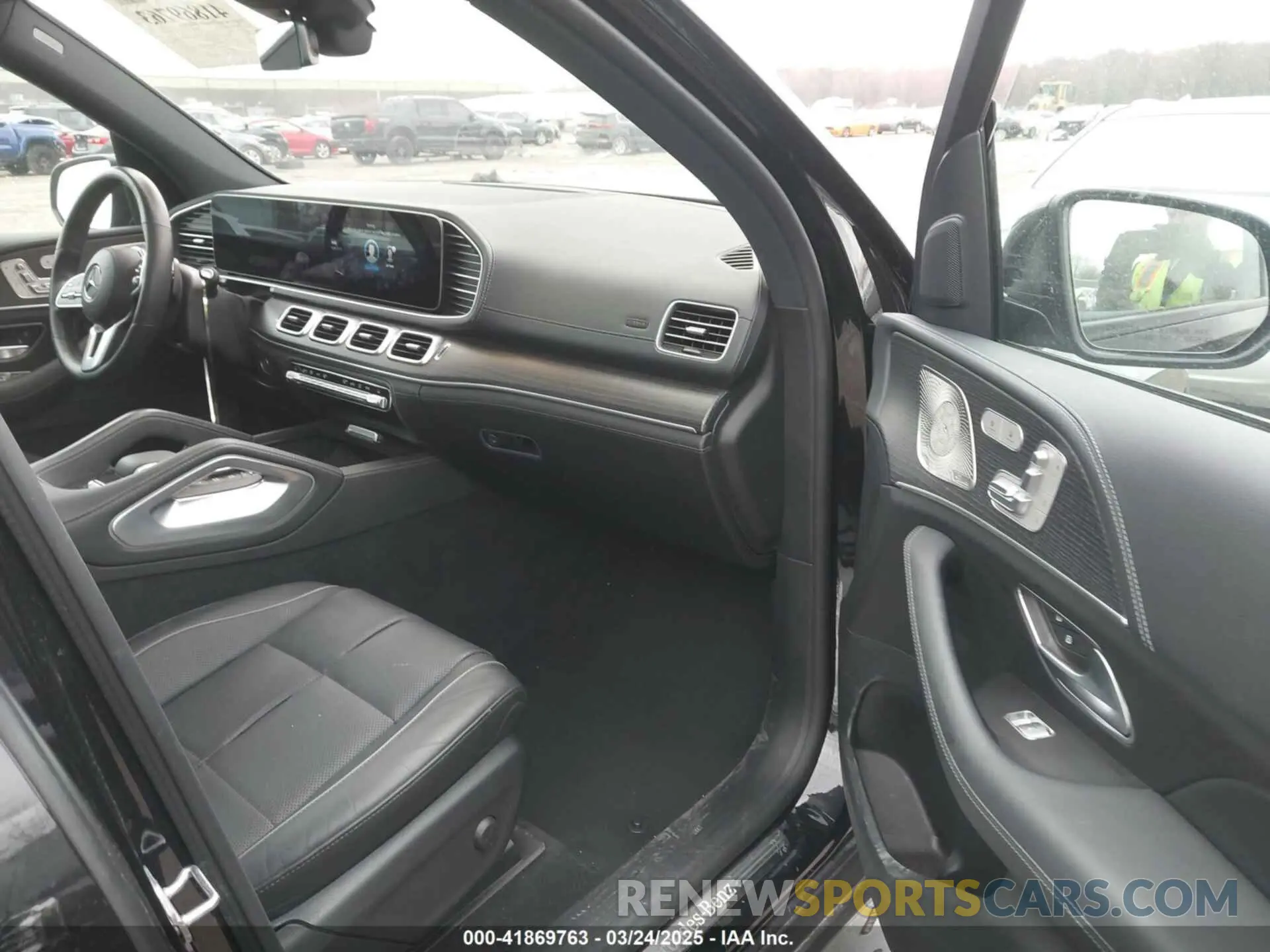 5 Photograph of a damaged car 4JGFF5KE7NA713361 MERCEDES-BENZ GLS 450 2022
