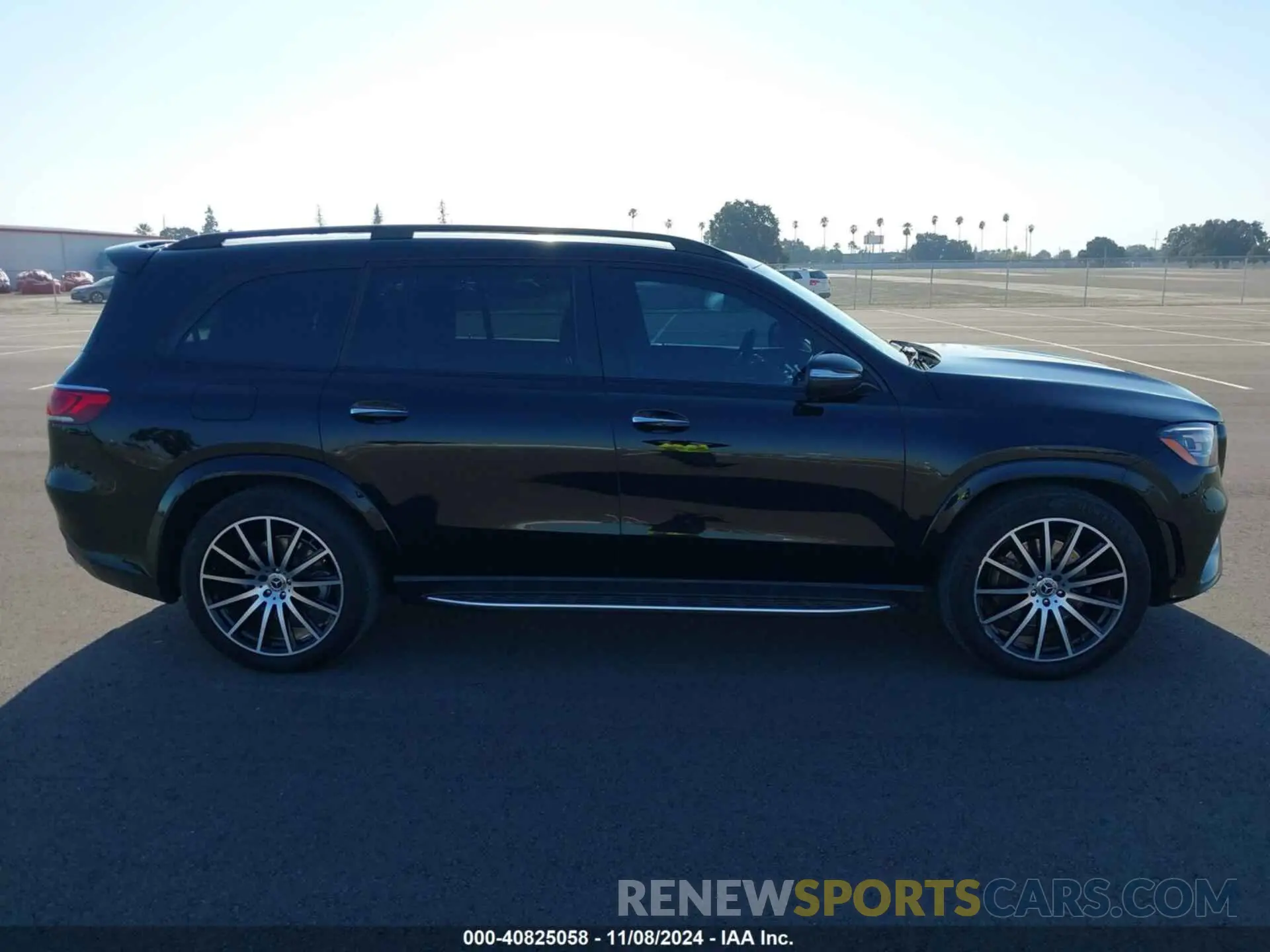 13 Photograph of a damaged car 4JGFF5KE4PA899606 MERCEDES-BENZ GLS 450 2023