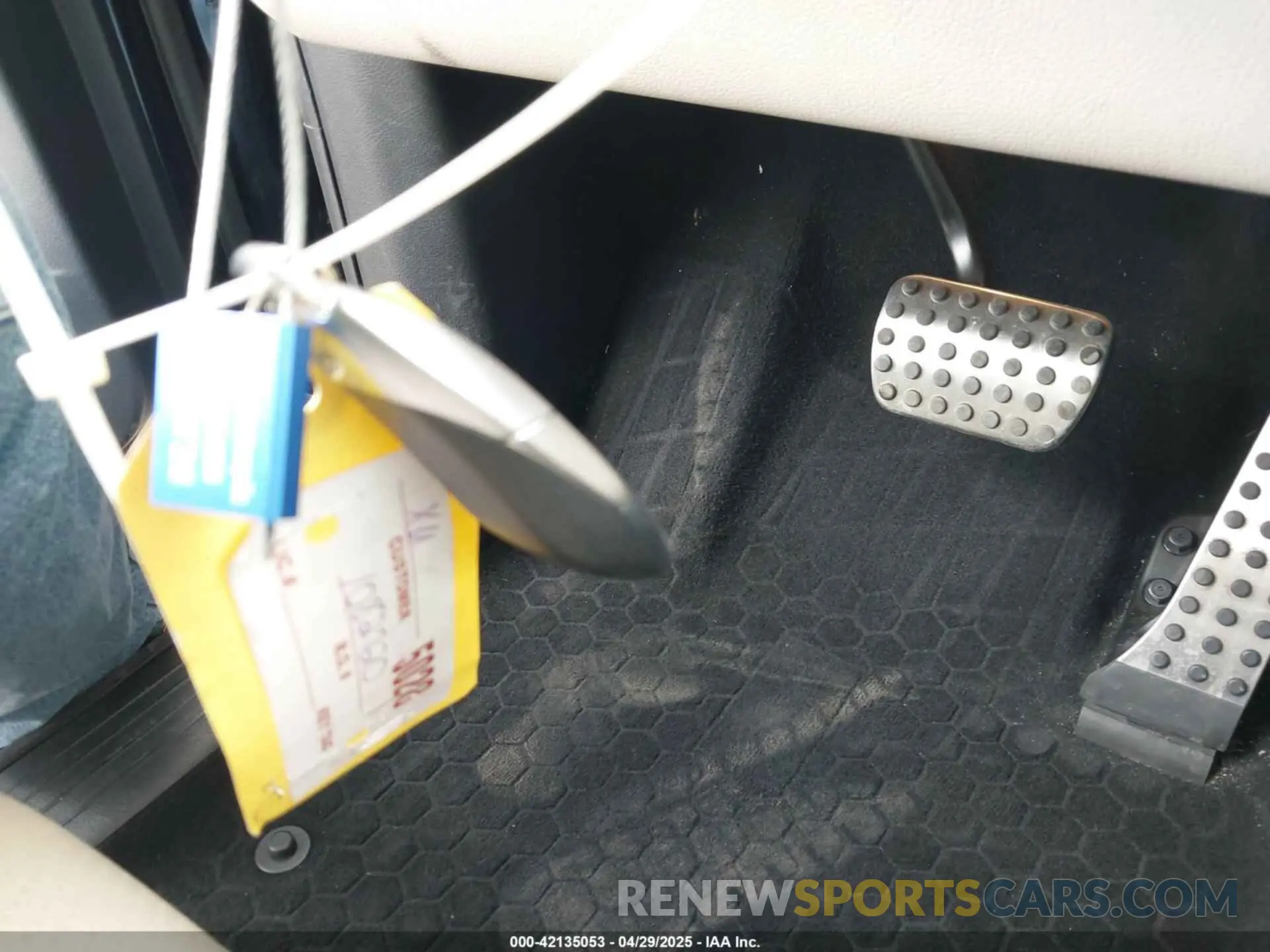 11 Photograph of a damaged car 4JGFF5KE6PA879602 MERCEDES-BENZ GLS 450 2023