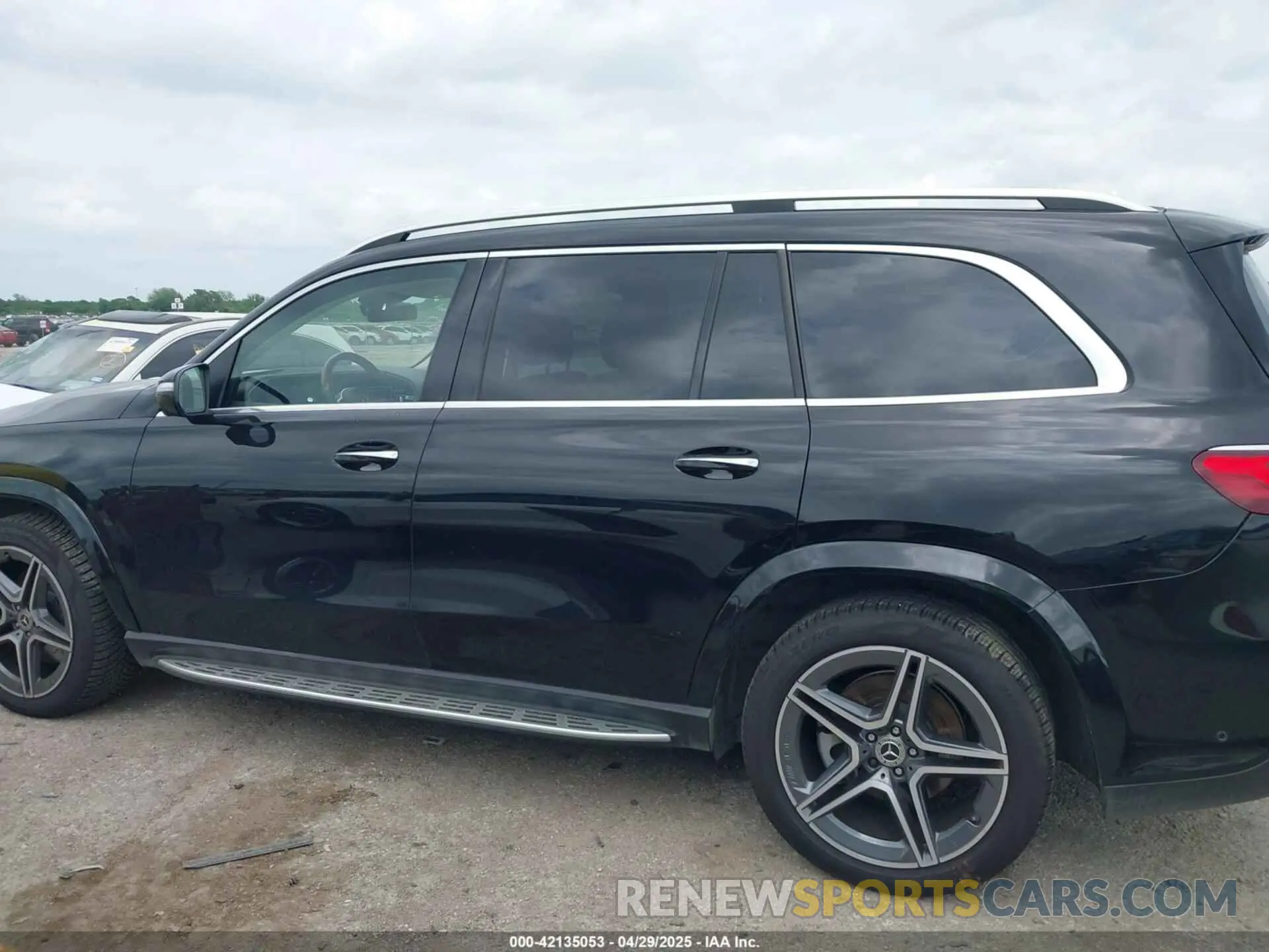 14 Photograph of a damaged car 4JGFF5KE6PA879602 MERCEDES-BENZ GLS 450 2023