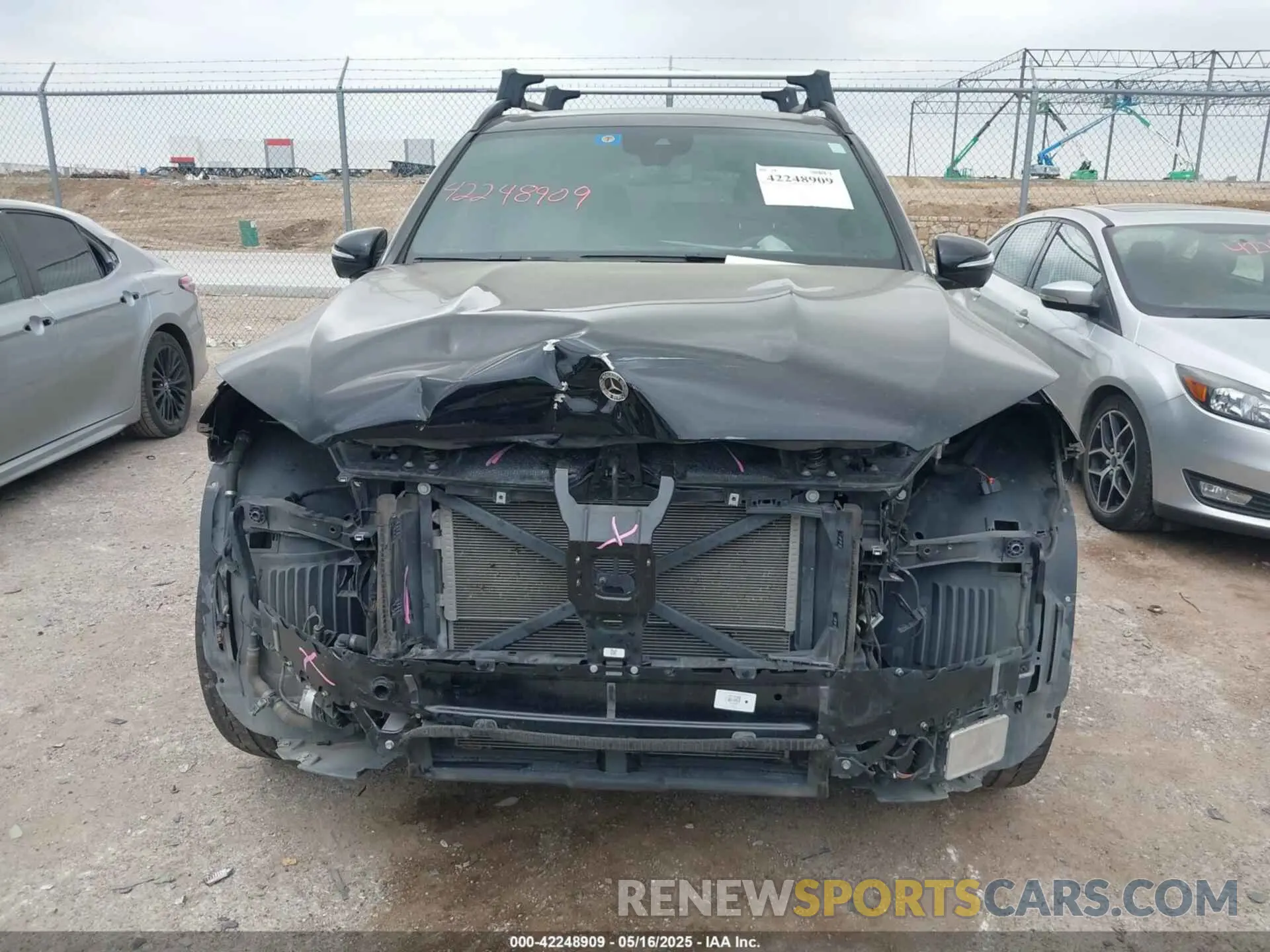 12 Photograph of a damaged car 4JGFF5KE6PA936445 MERCEDES-BENZ GLS 450 2023