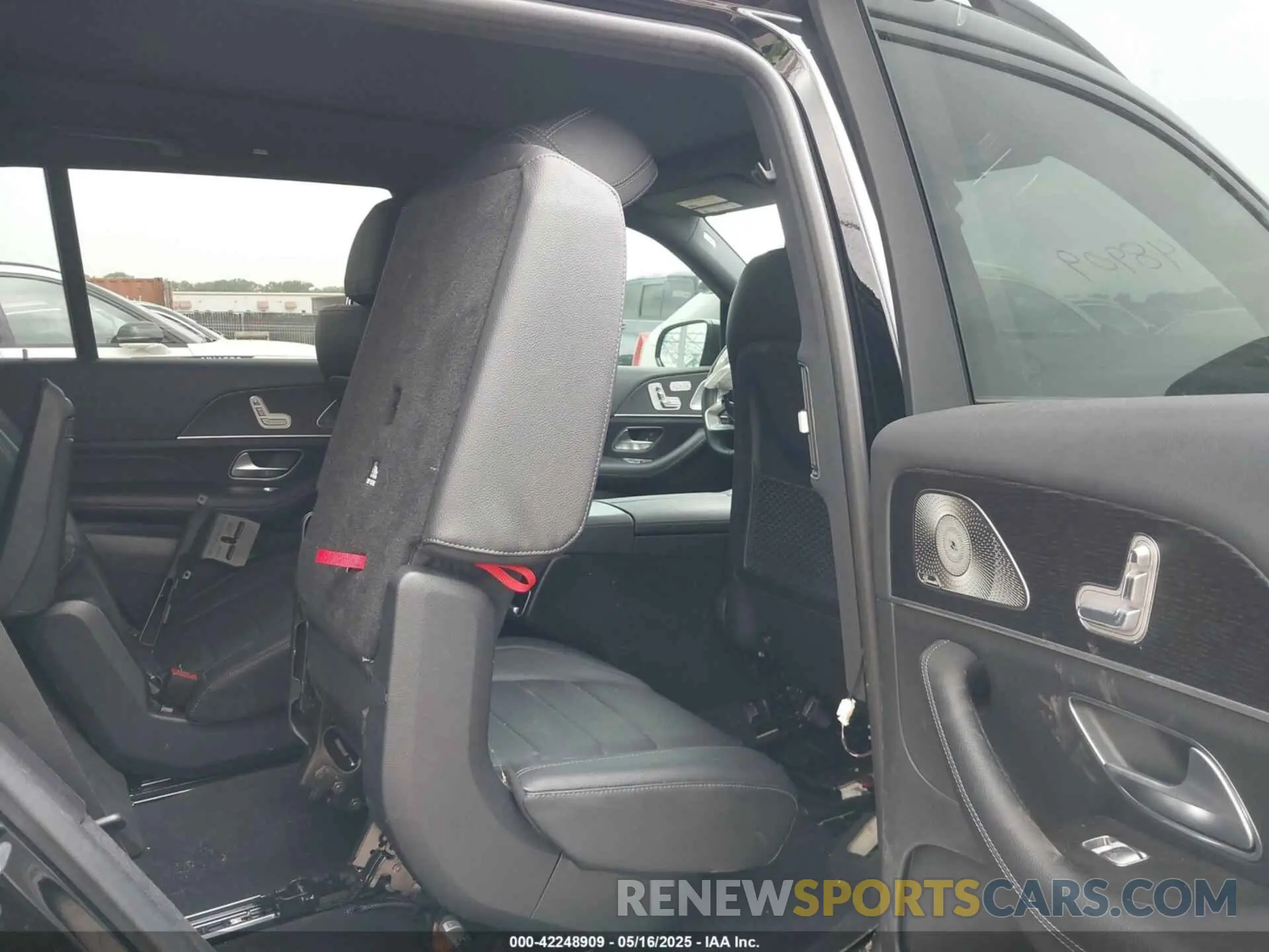 8 Photograph of a damaged car 4JGFF5KE6PA936445 MERCEDES-BENZ GLS 450 2023