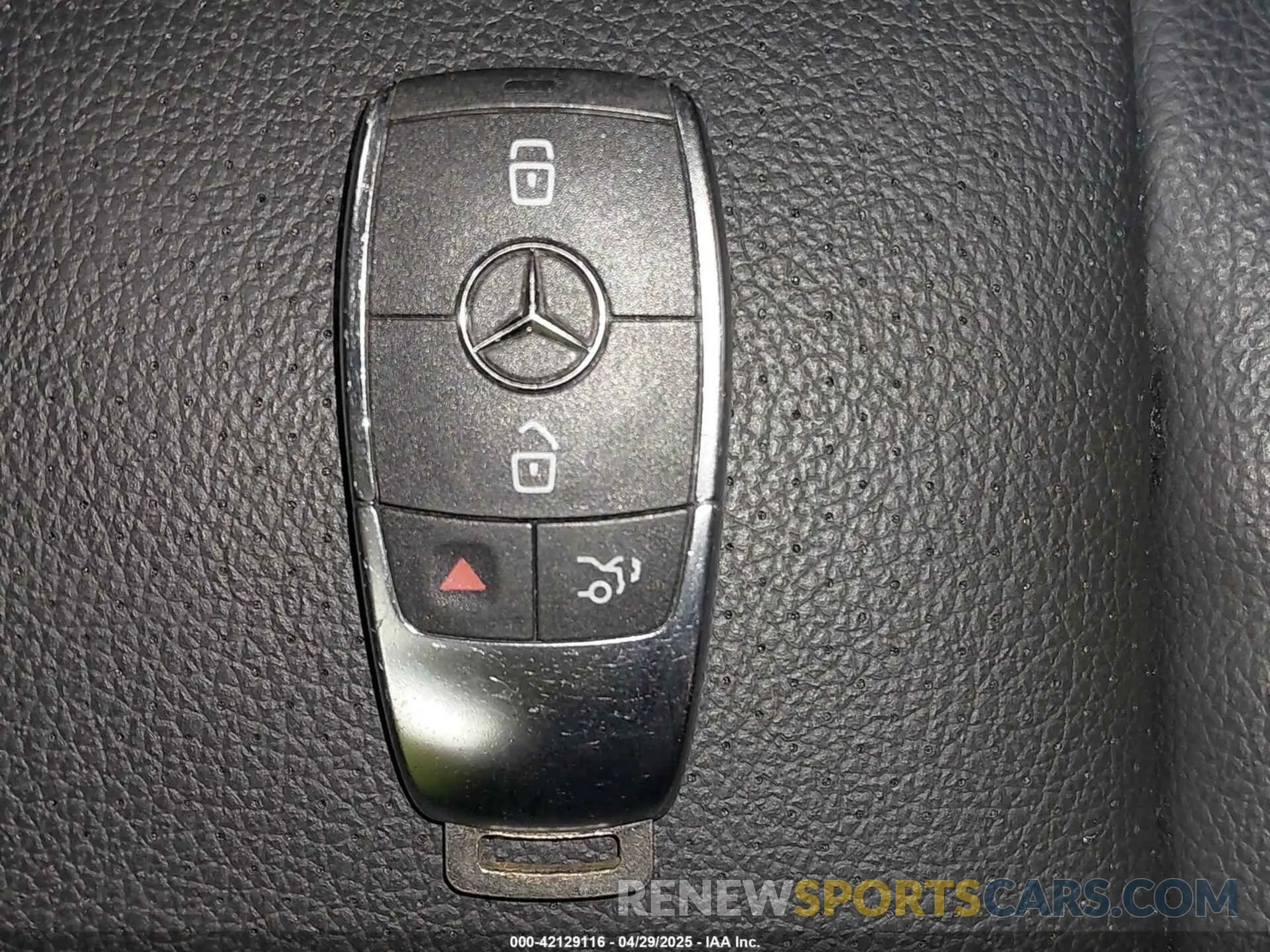 11 Photograph of a damaged car 4JGFF5KE7PA964853 MERCEDES-BENZ GLS 450 2023