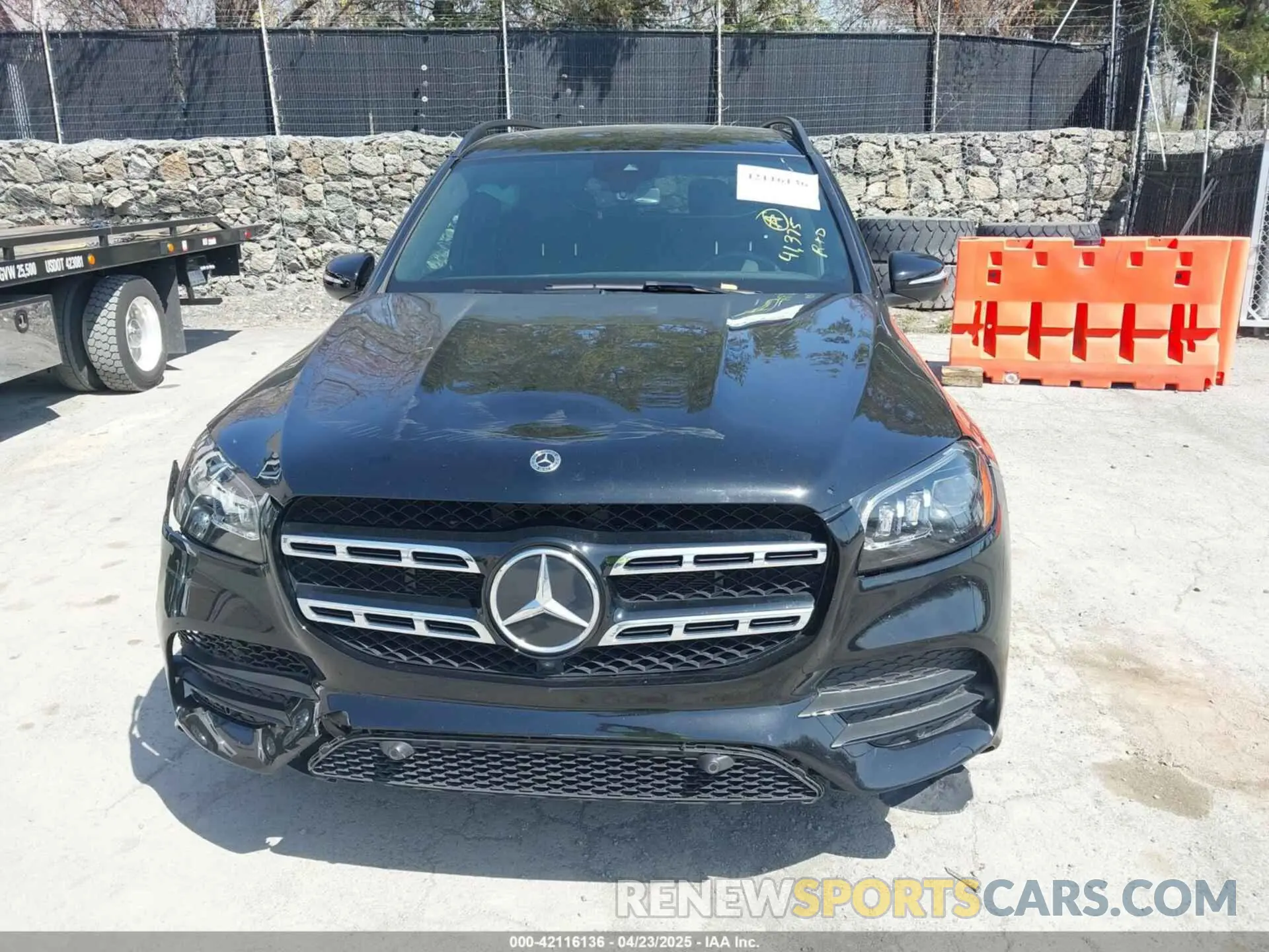 12 Photograph of a damaged car 4JGFF5KE8PA879956 MERCEDES-BENZ GLS 450 2023