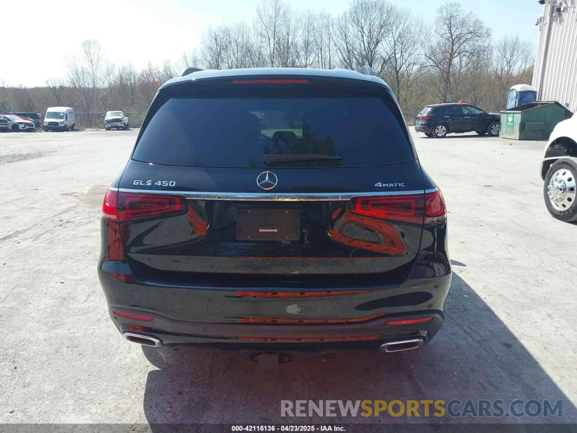 16 Photograph of a damaged car 4JGFF5KE8PA879956 MERCEDES-BENZ GLS 450 2023