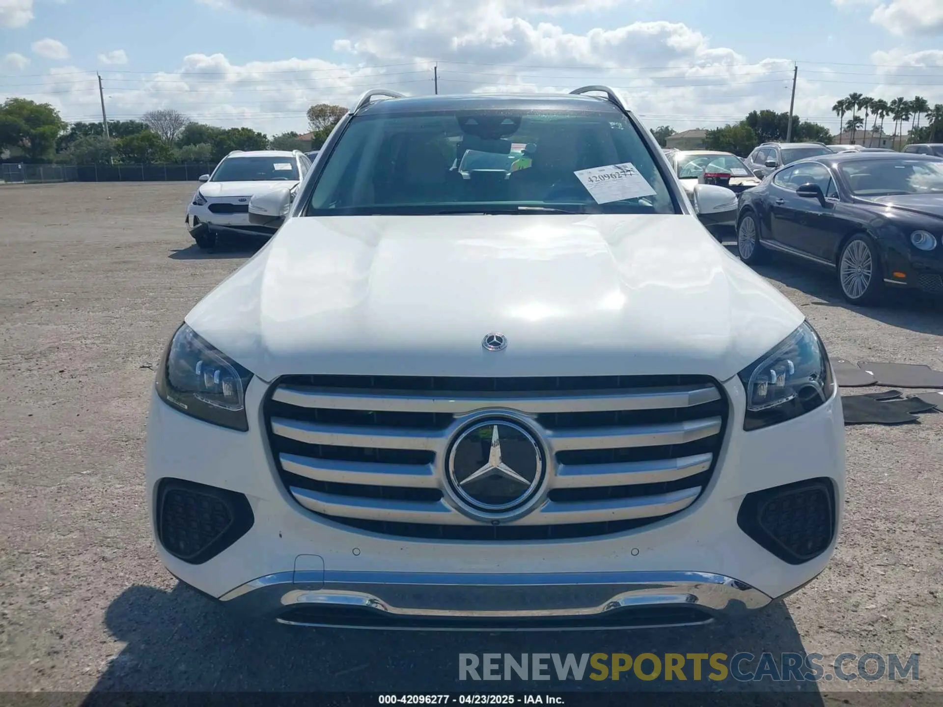12 Photograph of a damaged car 4JGFF5KE0RB133823 MERCEDES-BENZ GLS 450 2024