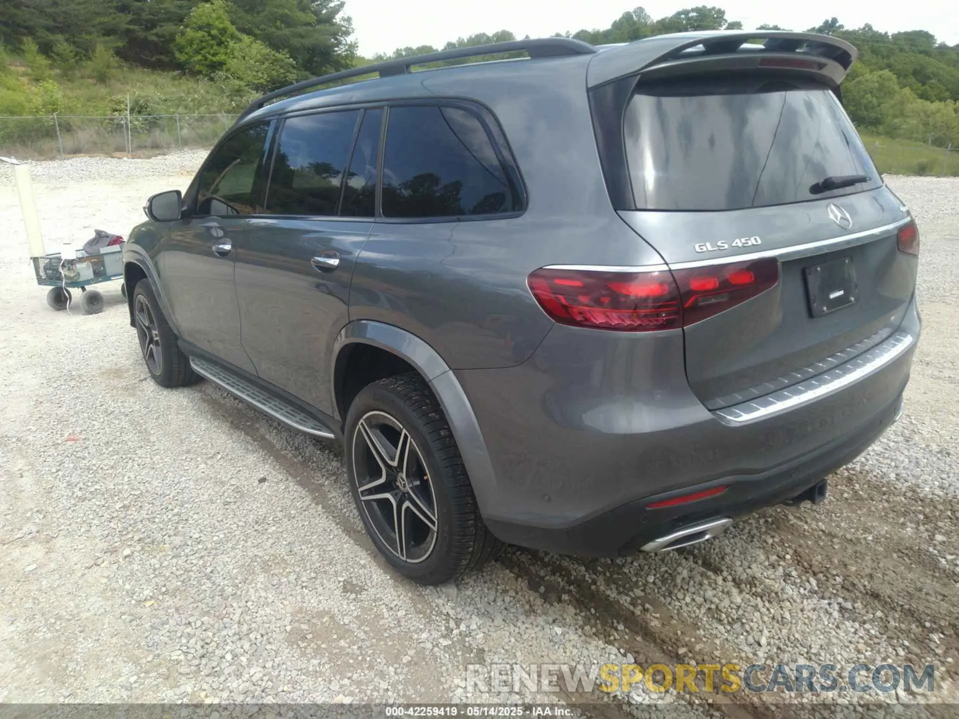 3 Photograph of a damaged car 4JGFF5KE3RB086948 MERCEDES-BENZ GLS 450 2024