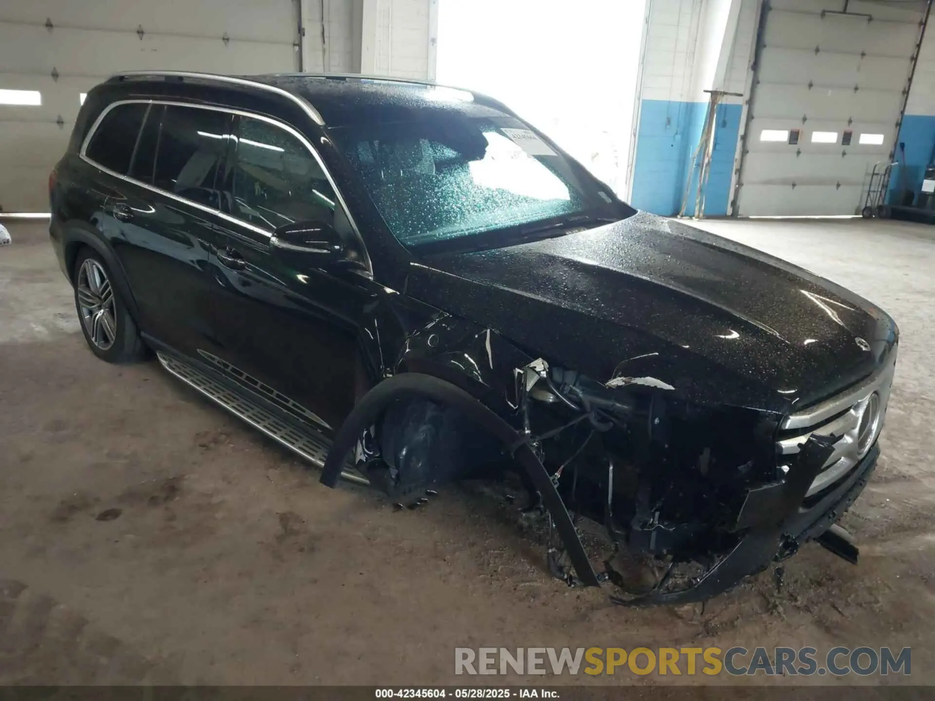 1 Photograph of a damaged car 4JGFF5KE4RB252412 MERCEDES-BENZ GLS 450 2024