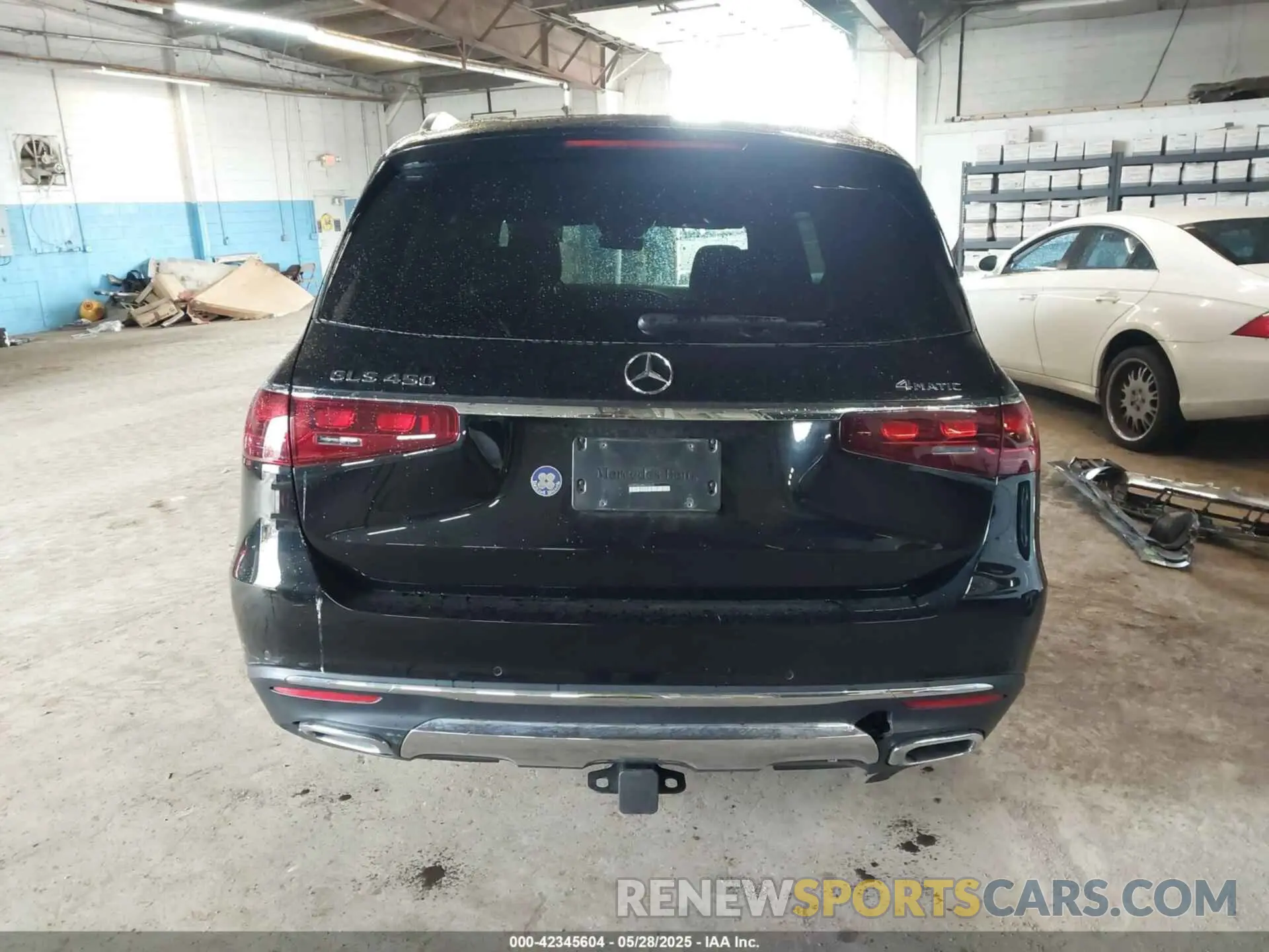 16 Photograph of a damaged car 4JGFF5KE4RB252412 MERCEDES-BENZ GLS 450 2024