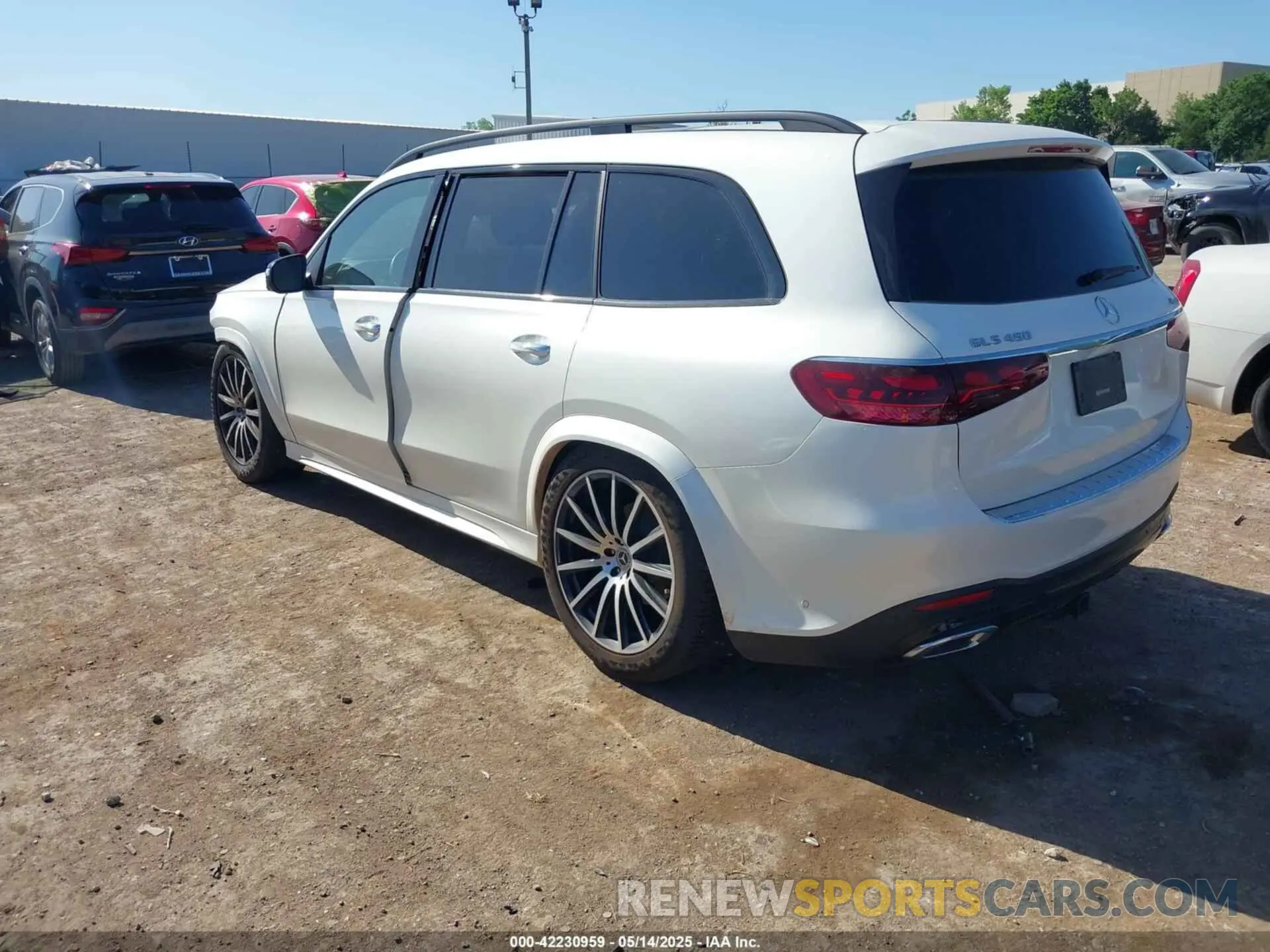 3 Photograph of a damaged car 4JGFF5KE7RB112158 MERCEDES-BENZ GLS 450 2024
