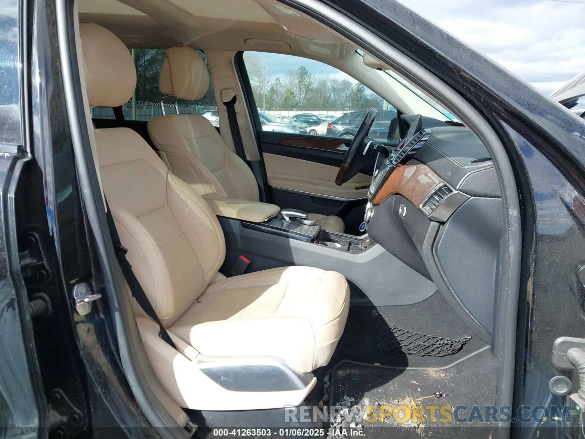 5 Photograph of a damaged car 4JGDF7DEXKB206377 MERCEDES-BENZ GLS 550 2019