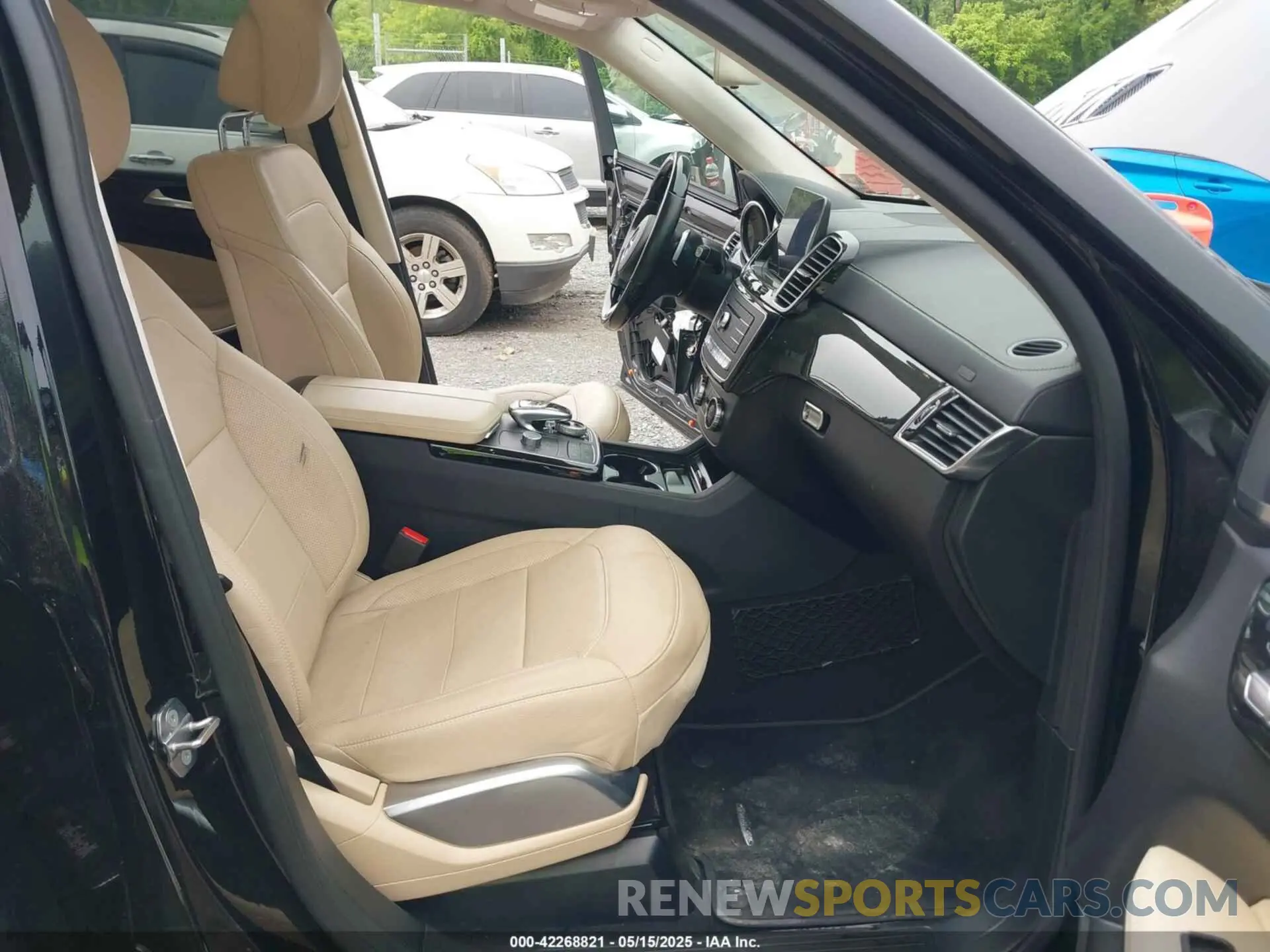 5 Photograph of a damaged car 4JGDF7DEXKB227987 MERCEDES-BENZ GLS 550 2019