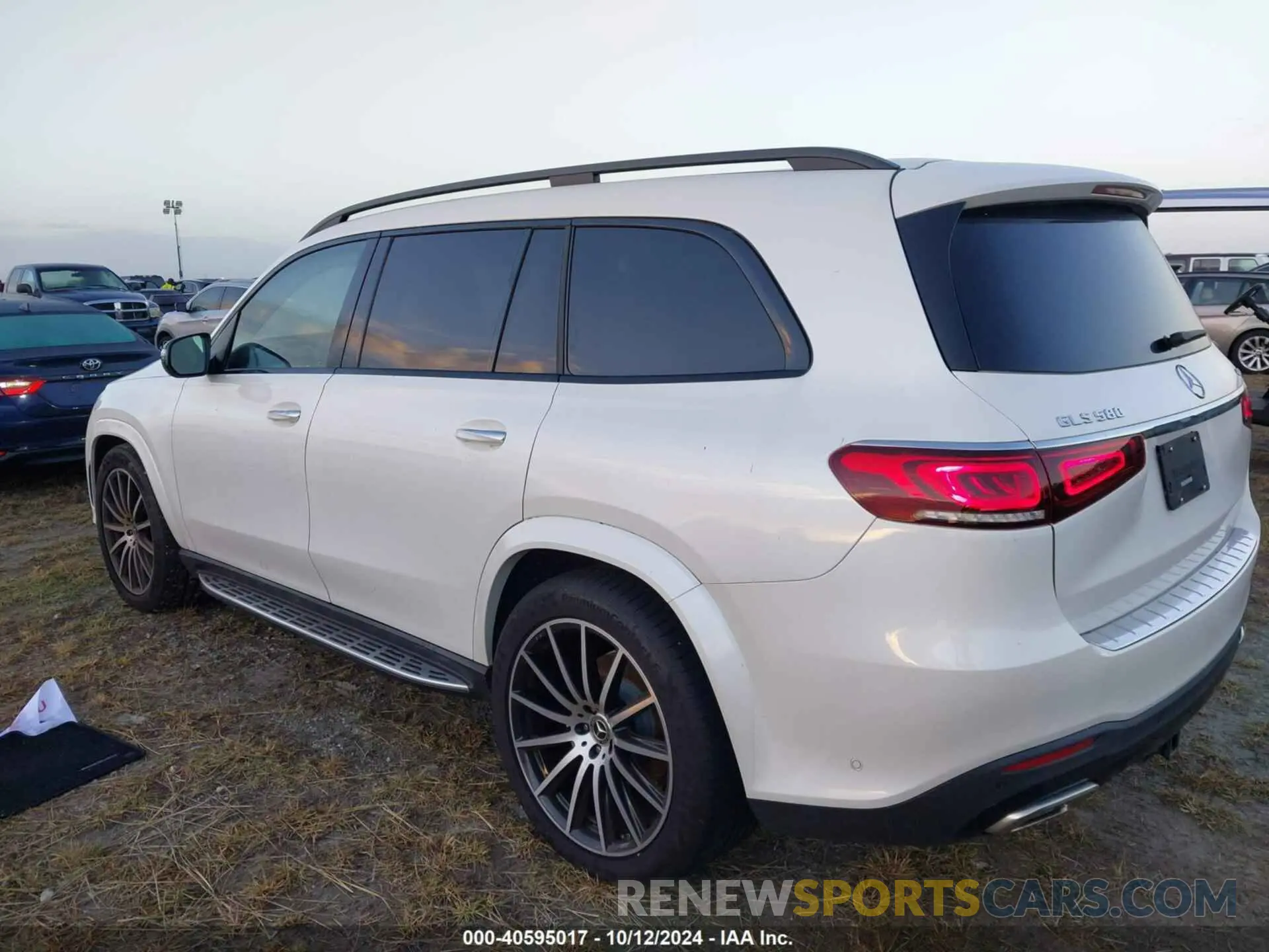 3 Photograph of a damaged car 4JGFF8GE0PA994769 MERCEDES-BENZ GLS 580 2023