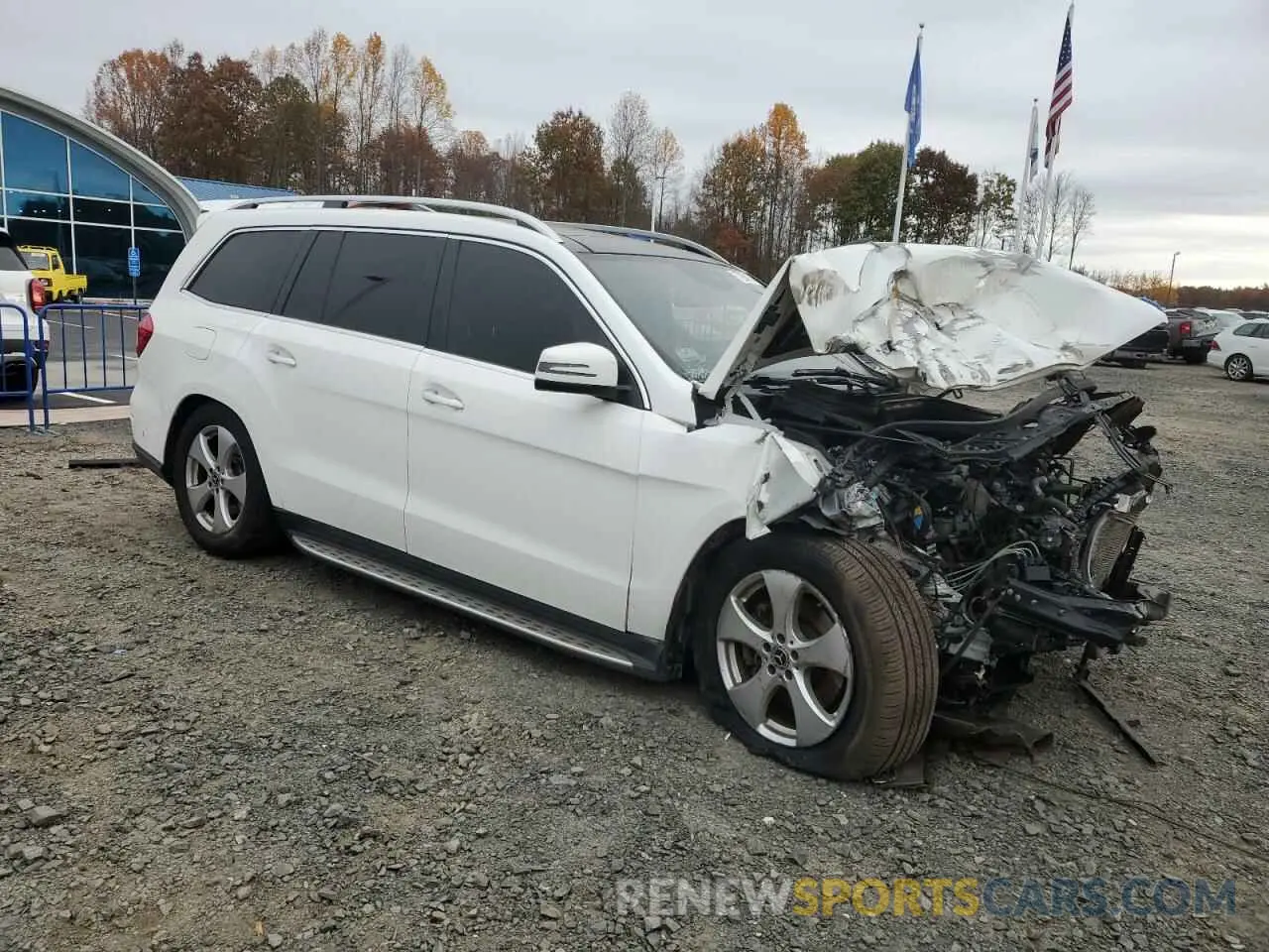 4 Photograph of a damaged car 4JGDF6EE0KB229806 MERCEDES-BENZ GLS-CLASS 2019