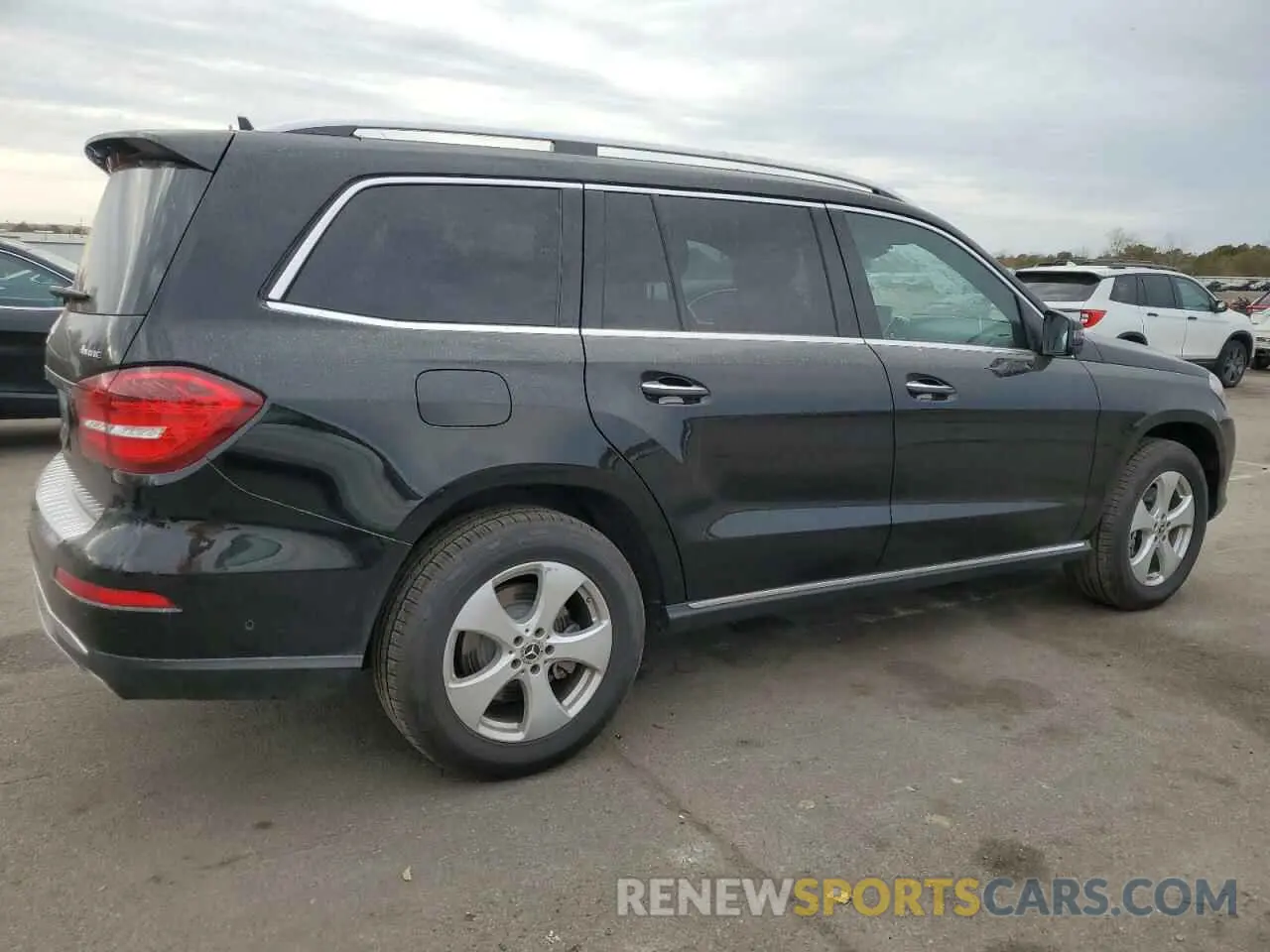 3 Photograph of a damaged car 4JGDF6EE0KB233757 MERCEDES-BENZ GLS-CLASS 2019