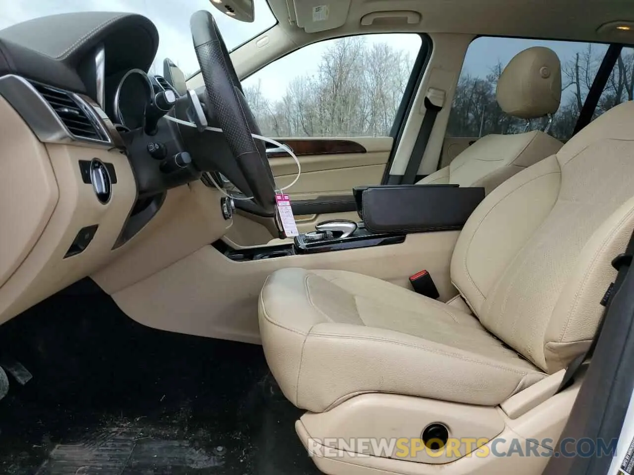 7 Photograph of a damaged car 4JGDF6EE1KB236215 MERCEDES-BENZ GLS-CLASS 2019