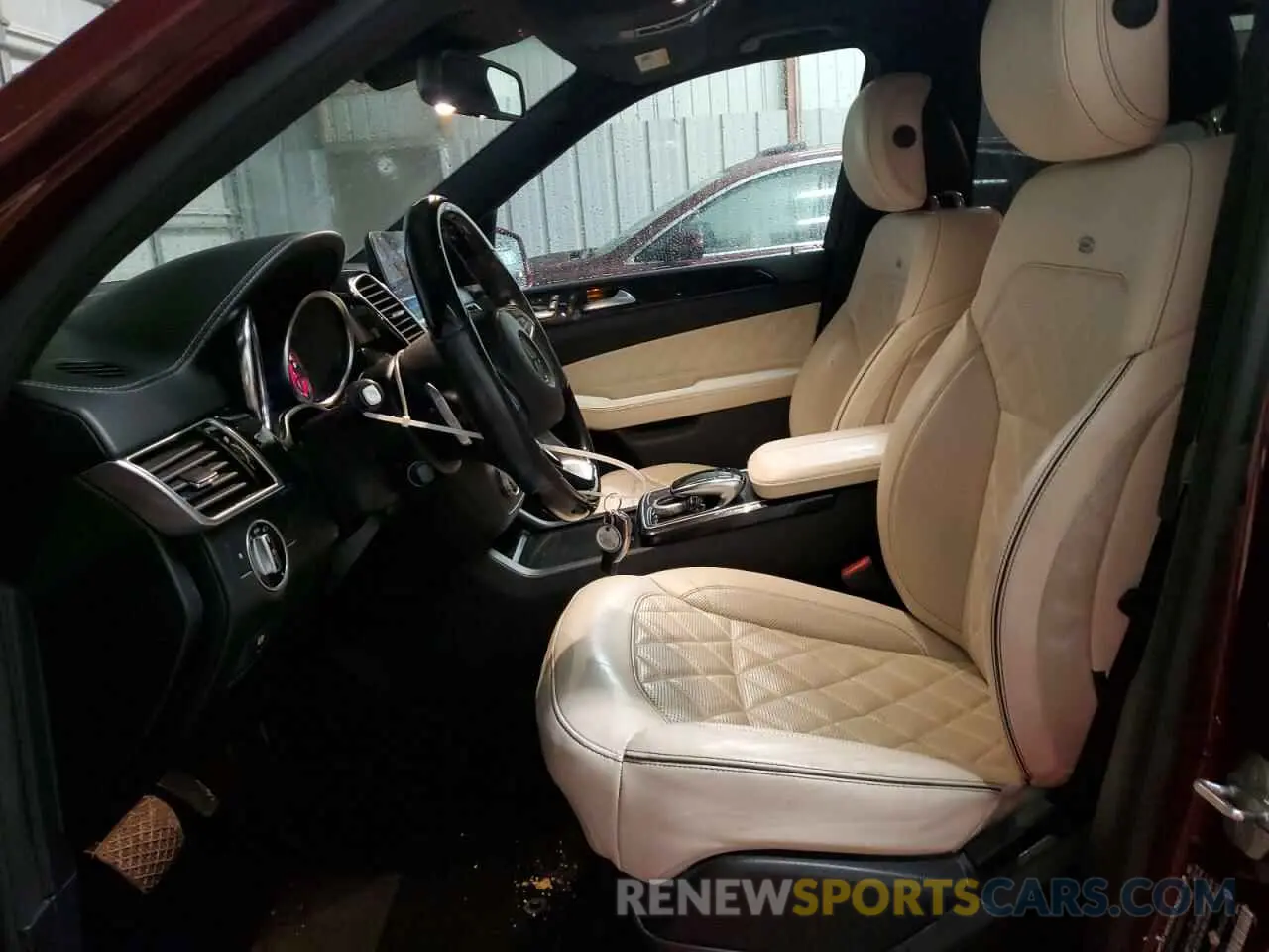 7 Photograph of a damaged car 4JGDF6EE2KB239091 MERCEDES-BENZ GLS-CLASS 2019