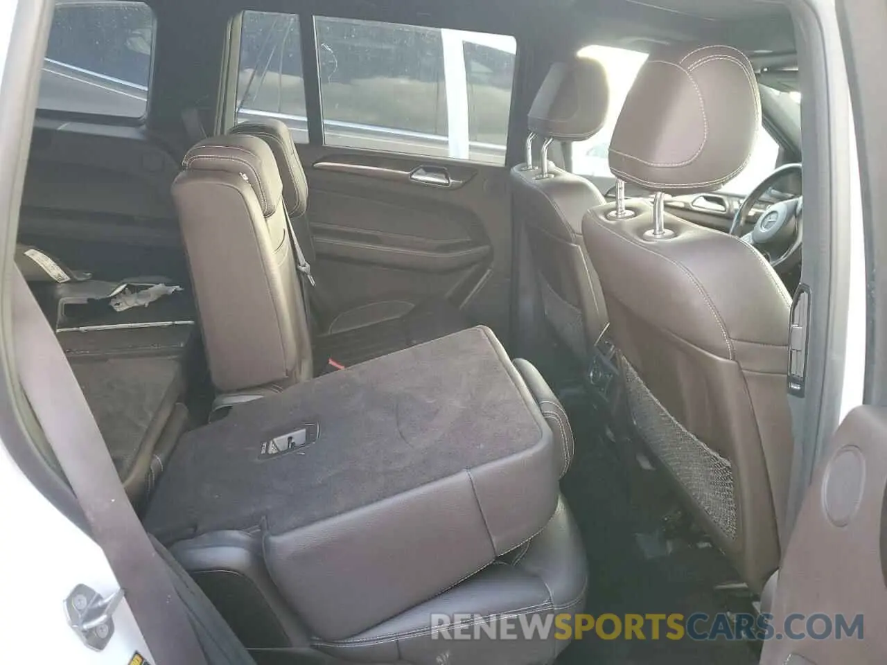 11 Photograph of a damaged car 4JGDF6EE3KB213843 MERCEDES-BENZ GLS-CLASS 2019