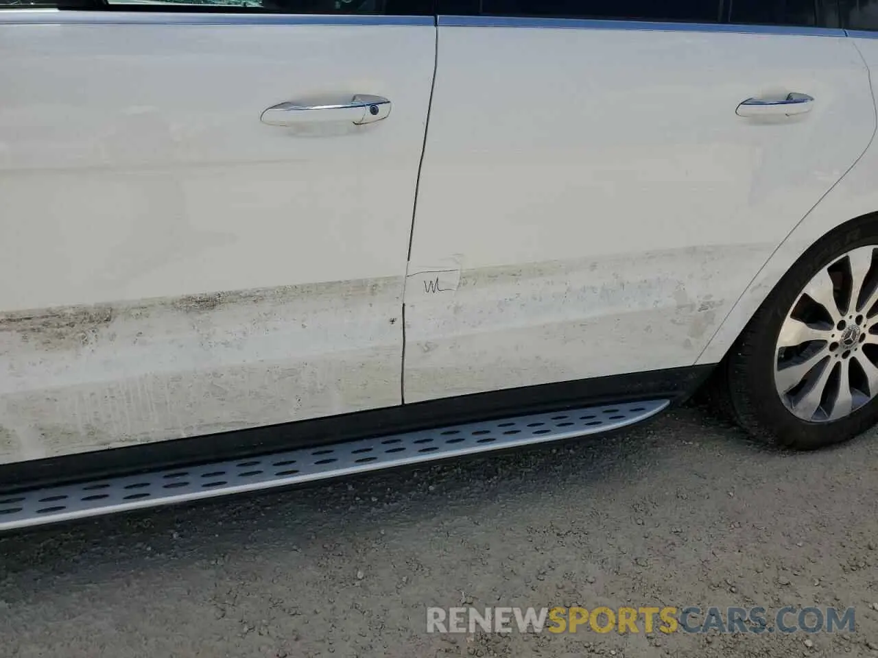 13 Photograph of a damaged car 4JGDF6EE3KB213843 MERCEDES-BENZ GLS-CLASS 2019