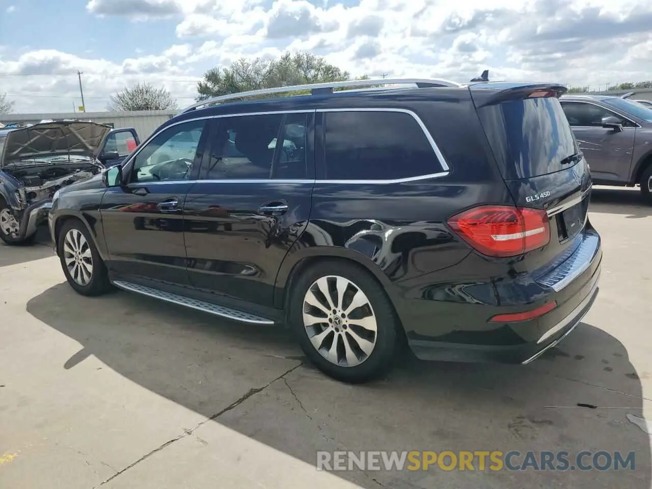 2 Photograph of a damaged car 4JGDF6EE3KB216564 MERCEDES-BENZ GLS-CLASS 2019