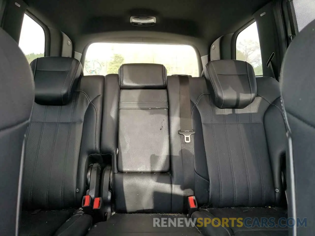 10 Photograph of a damaged car 4JGDF6EE3KB229380 MERCEDES-BENZ GLS-CLASS 2019