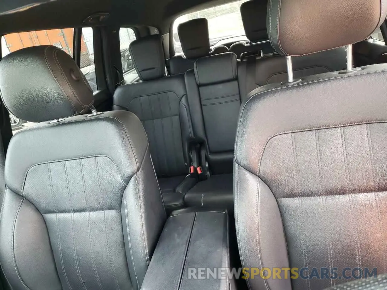 10 Photograph of a damaged car 4JGDF6EE5KB221135 MERCEDES-BENZ GLS-CLASS 2019