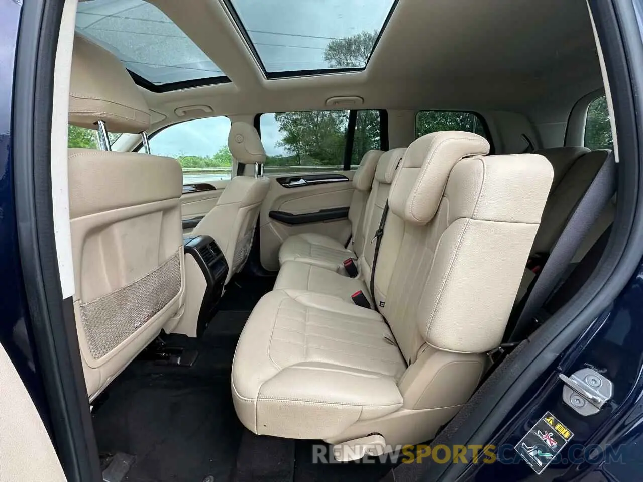 13 Photograph of a damaged car 4JGDF6EE6KB216140 MERCEDES-BENZ GLS-CLASS 2019