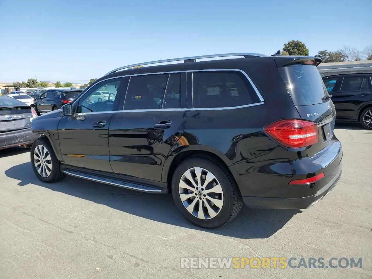 2 Photograph of a damaged car 4JGDF6EE7KB223324 MERCEDES-BENZ GLS-CLASS 2019