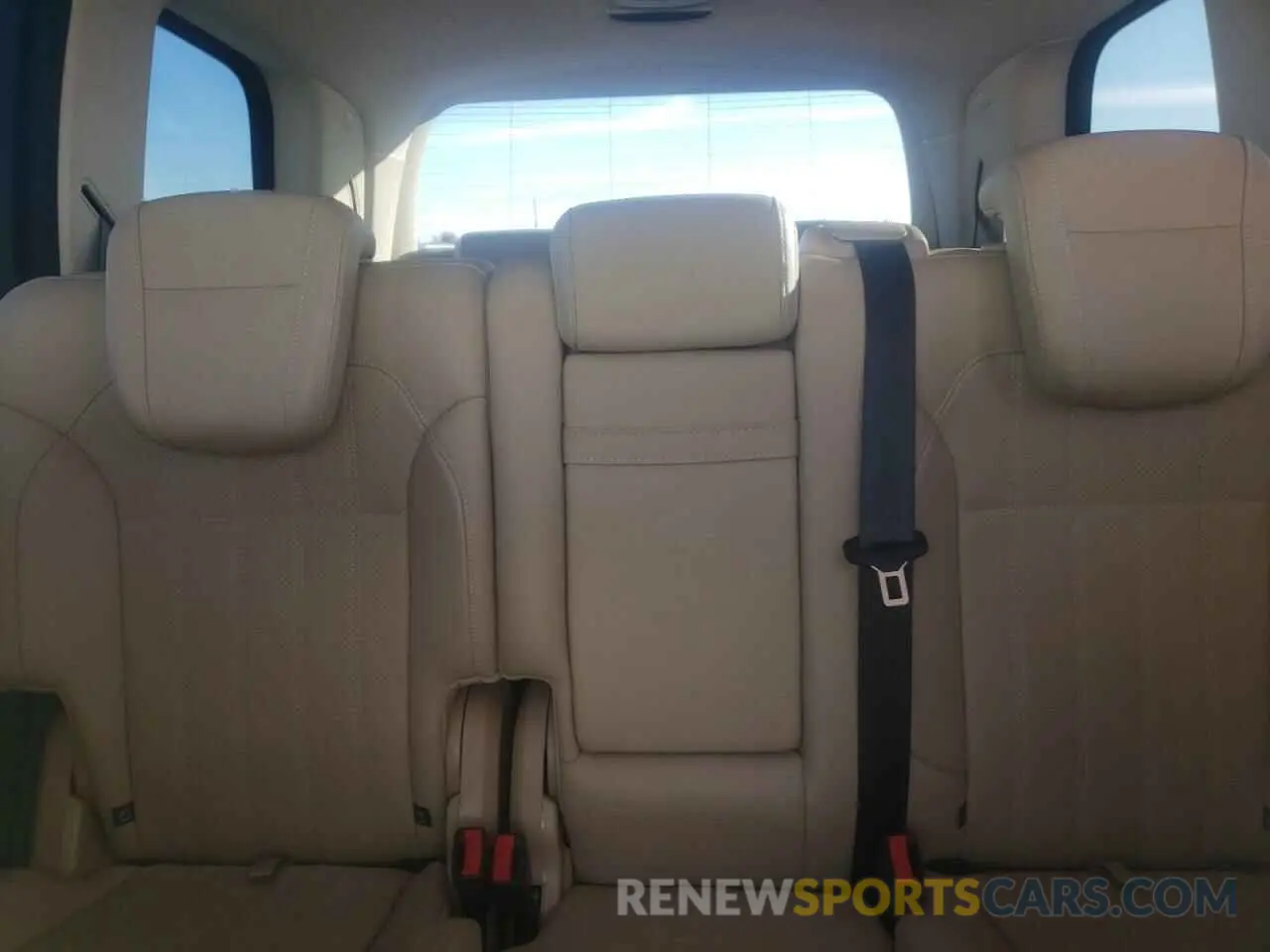 10 Photograph of a damaged car 4JGDF6EE9KB210199 MERCEDES-BENZ GLS-CLASS 2019