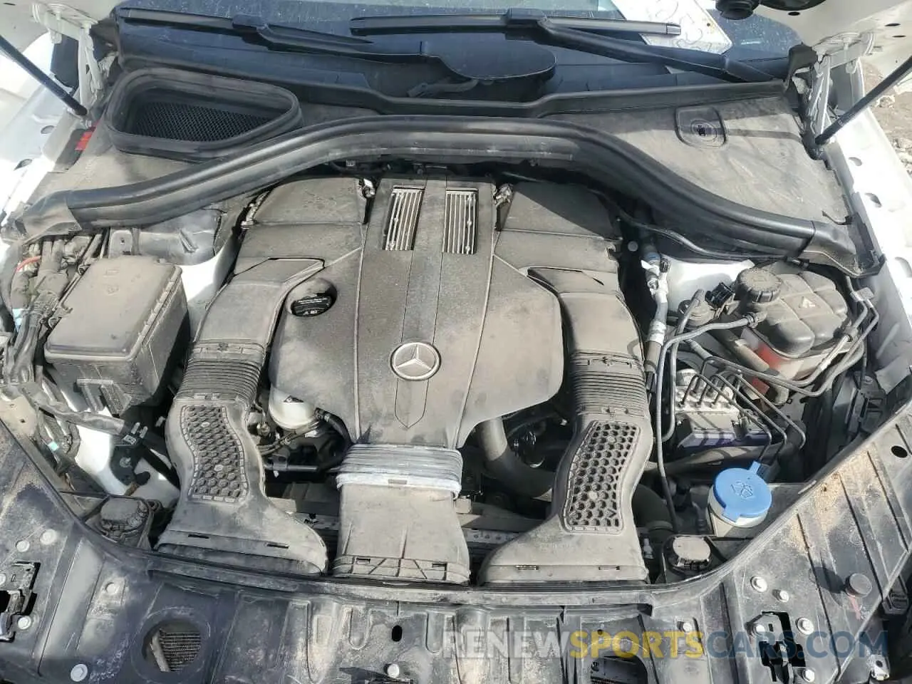 12 Photograph of a damaged car 4JGDF6EE9KB225883 MERCEDES-BENZ GLS-CLASS 2019