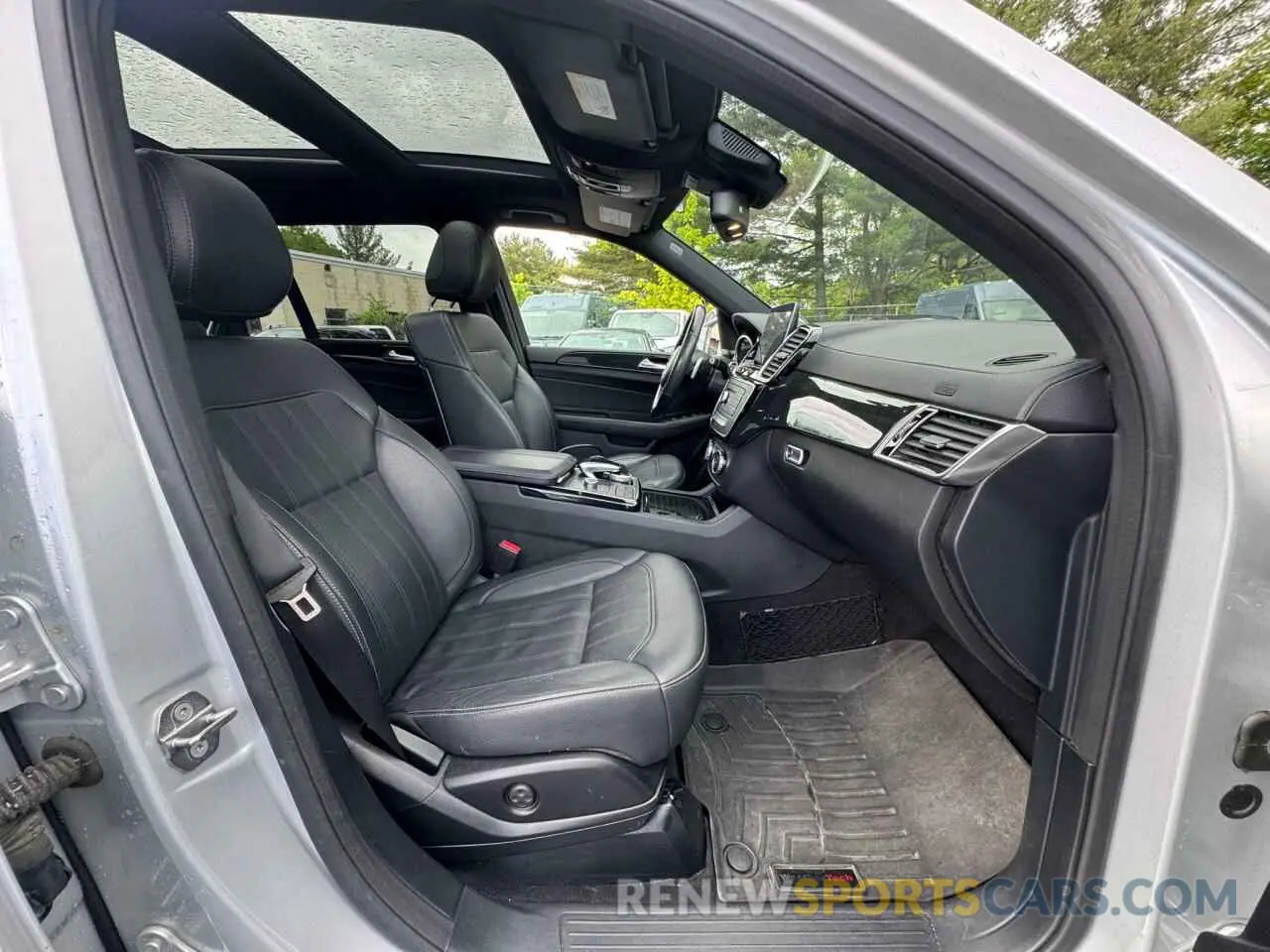 5 Photograph of a damaged car 4JGDF6EEXKB216304 MERCEDES-BENZ GLS-CLASS 2019