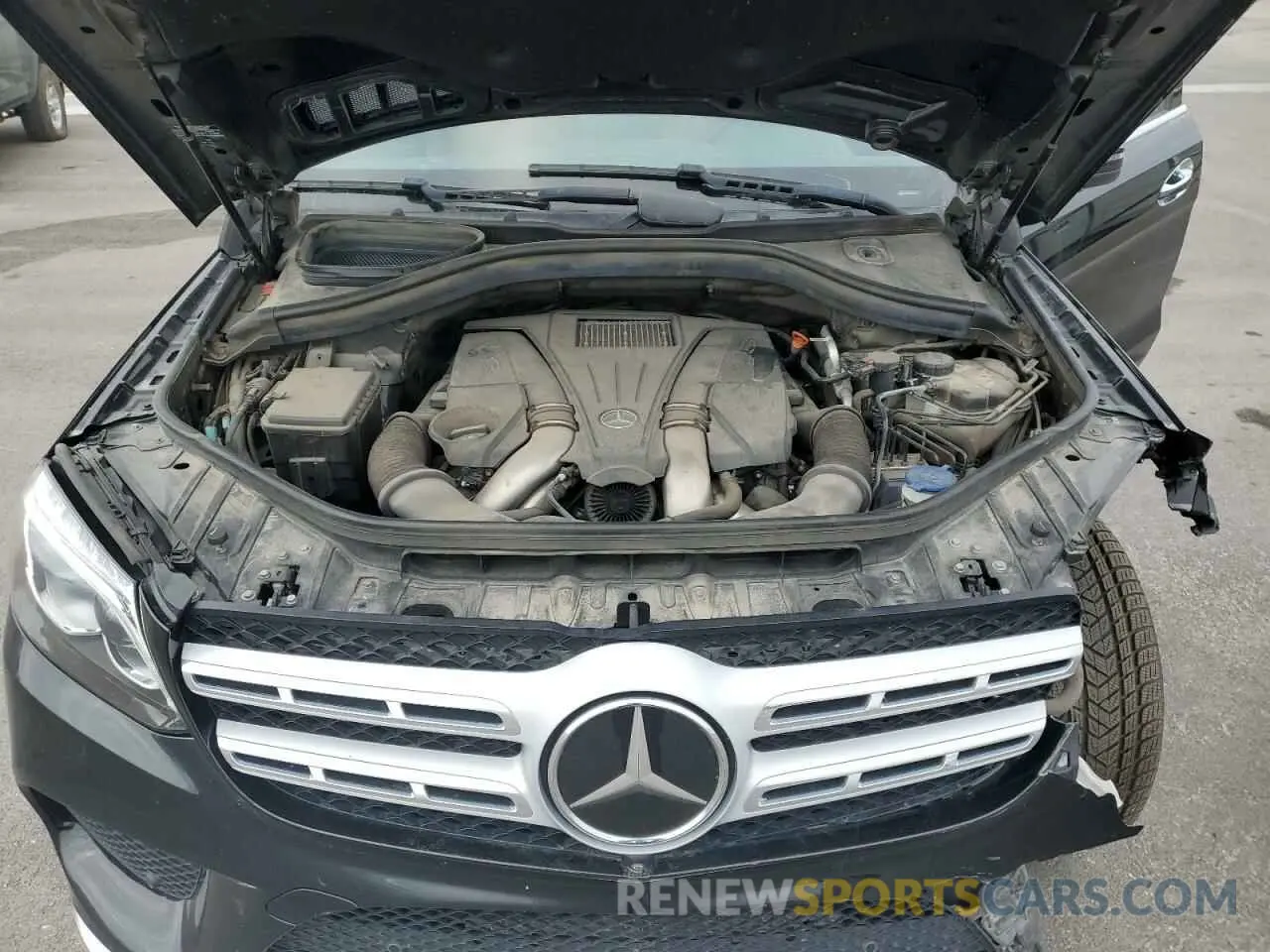 11 Photograph of a damaged car 4JGDF7DE1KB185693 MERCEDES-BENZ GLS-CLASS 2019