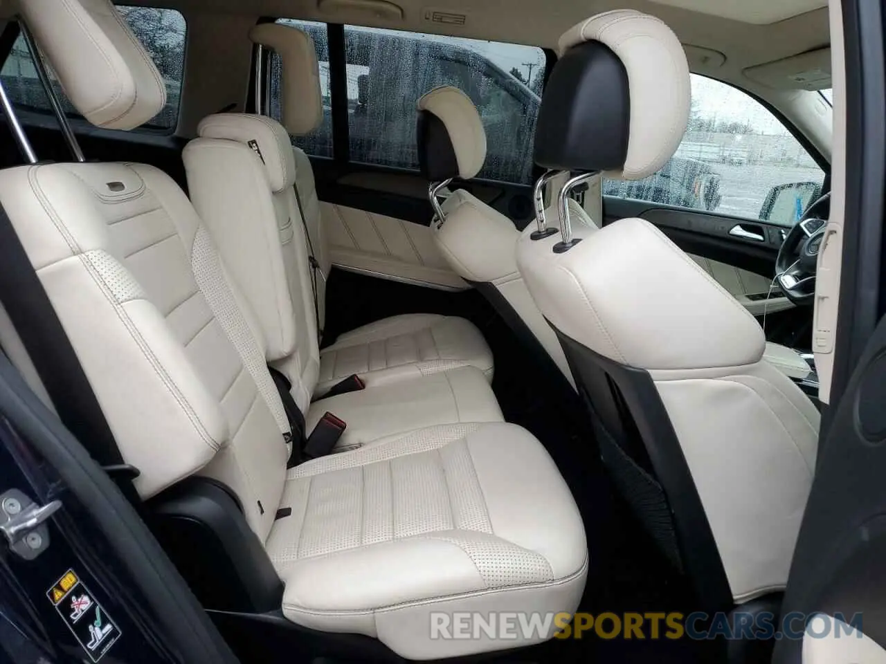 11 Photograph of a damaged car 4JGDF7FE3KB188446 MERCEDES-BENZ GLS-CLASS 2019
