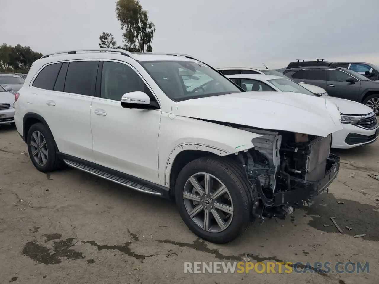 4 Photograph of a damaged car 4JGFF5KE0LA258527 MERCEDES-BENZ GLS-CLASS 2020