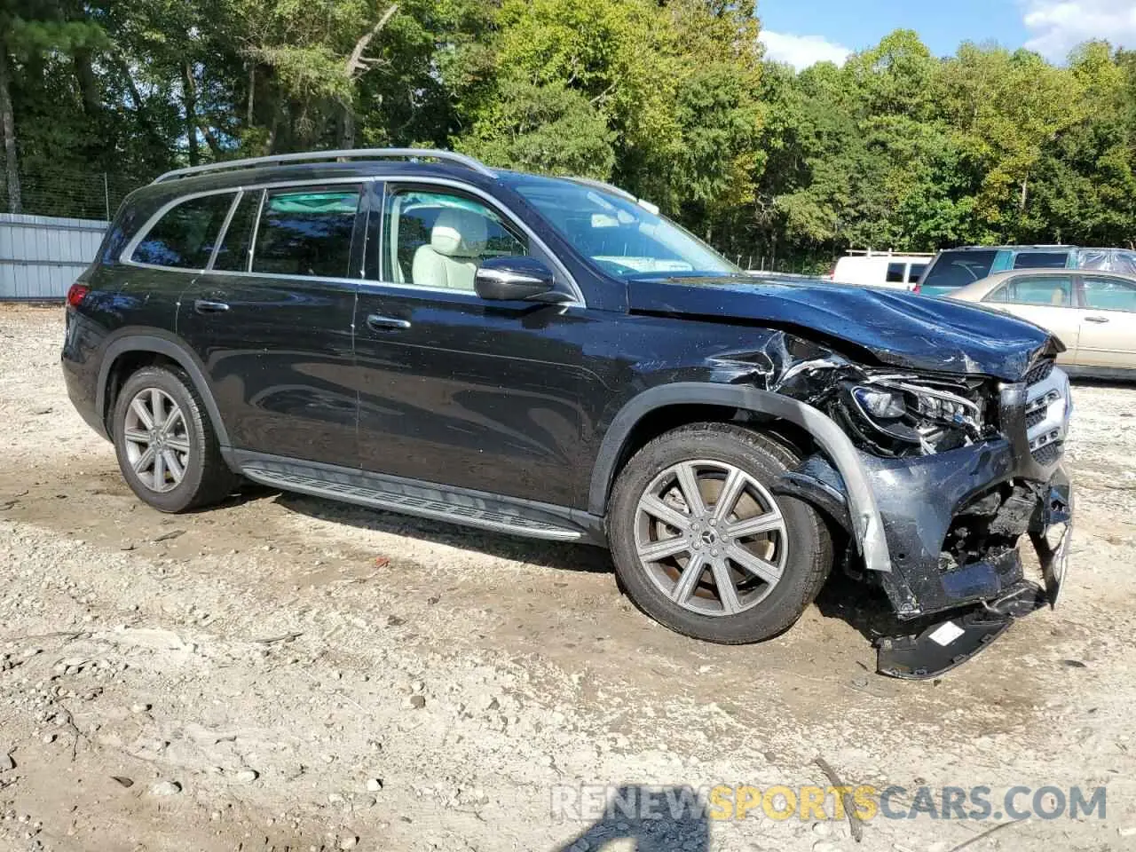 4 Photograph of a damaged car 4JGFF5KE3LA163900 MERCEDES-BENZ GLS-CLASS 2020
