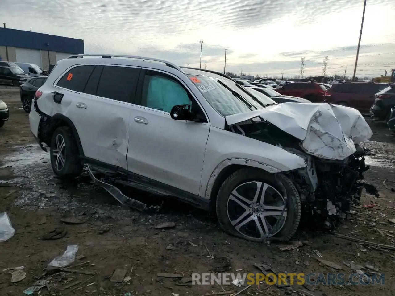 4 Photograph of a damaged car 4JGFF5KE9LA174867 MERCEDES-BENZ GLS-CLASS 2020