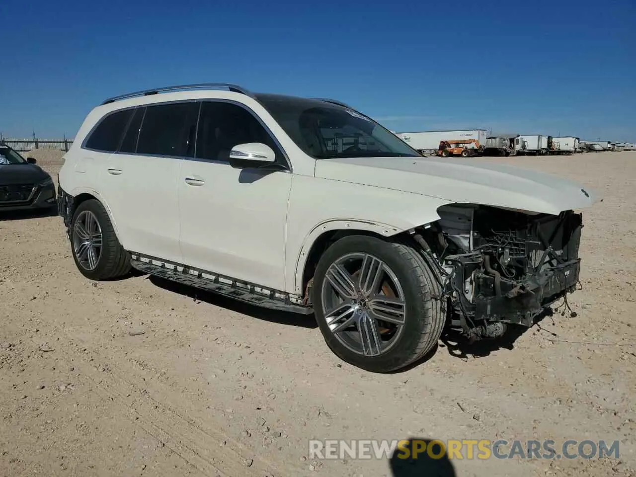 4 Photograph of a damaged car 4JGFF5KE3MA497393 MERCEDES-BENZ GLS-CLASS 2021