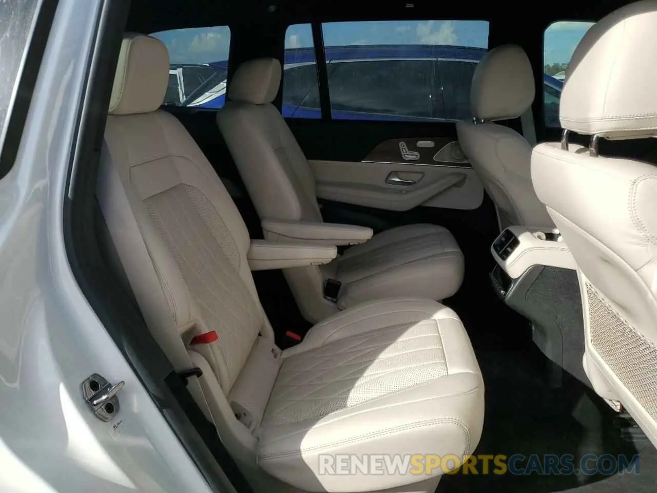11 Photograph of a damaged car 4JGFF8KE6MA464471 MERCEDES-BENZ GLS-CLASS 2021
