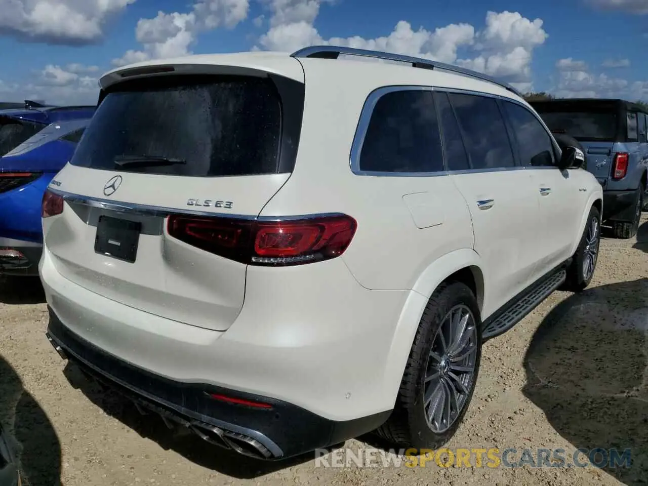 3 Photograph of a damaged car 4JGFF8KE6MA464471 MERCEDES-BENZ GLS-CLASS 2021