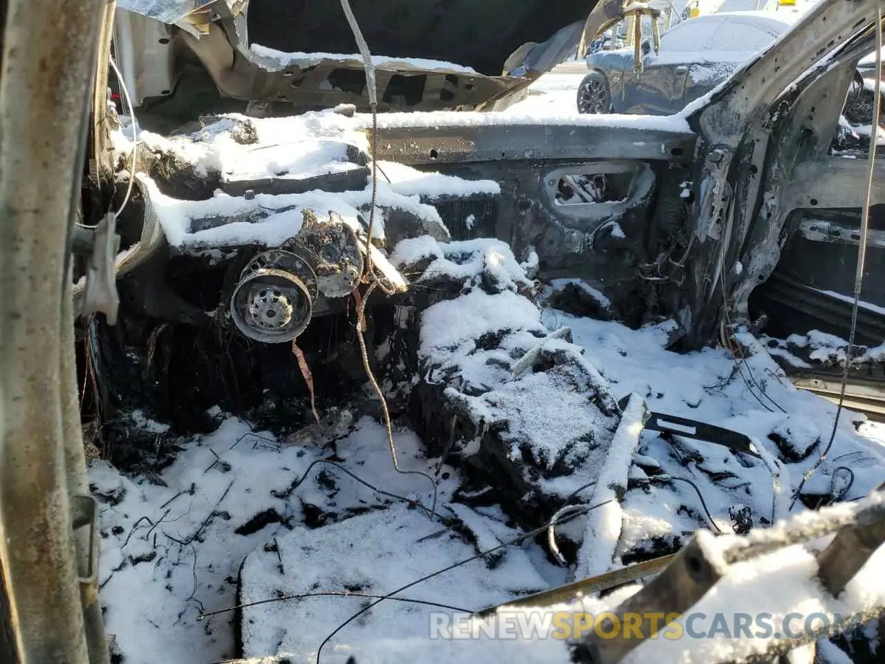 8 Photograph of a damaged car 4JGFF8KE7MA559976 MERCEDES-BENZ GLS-CLASS 2021