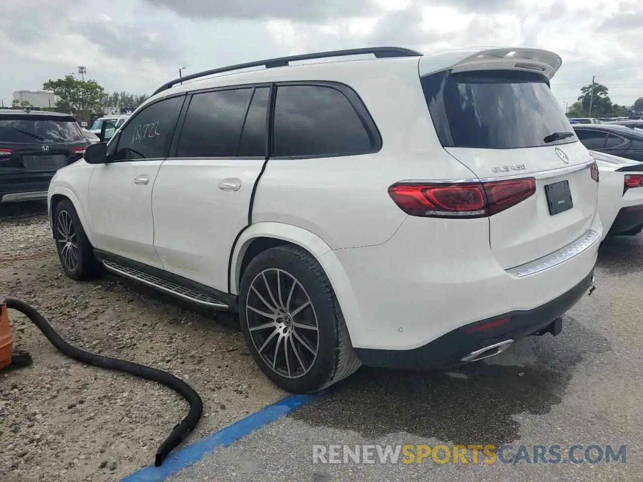 2 Photograph of a damaged car 4JGFF5KE4NA808217 MERCEDES-BENZ GLS-CLASS 2022