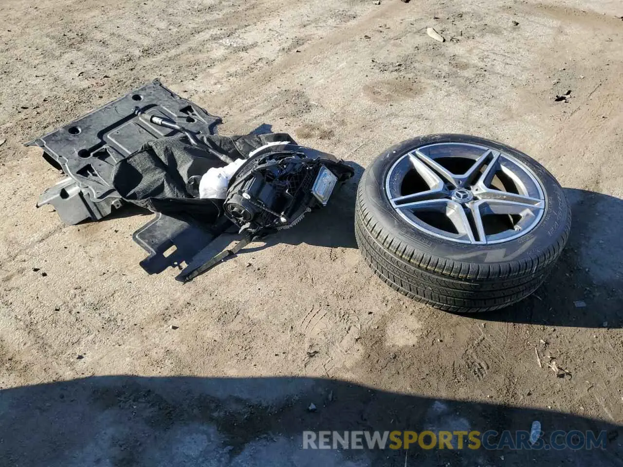 13 Photograph of a damaged car 4JGFF5KE6NA740244 MERCEDES-BENZ GLS-CLASS 2022