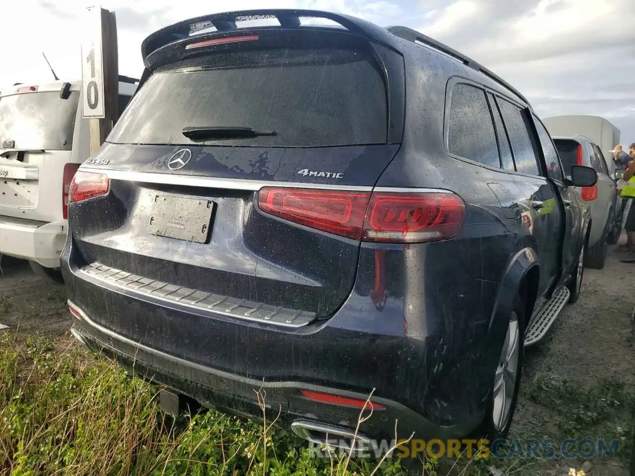 3 Photograph of a damaged car 4JGFF5KE9NA662235 MERCEDES-BENZ GLS-CLASS 2022