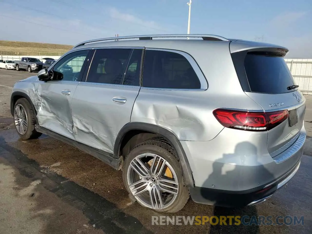 2 Photograph of a damaged car 4JGFF5KEXNA748041 MERCEDES-BENZ GLS-CLASS 2022